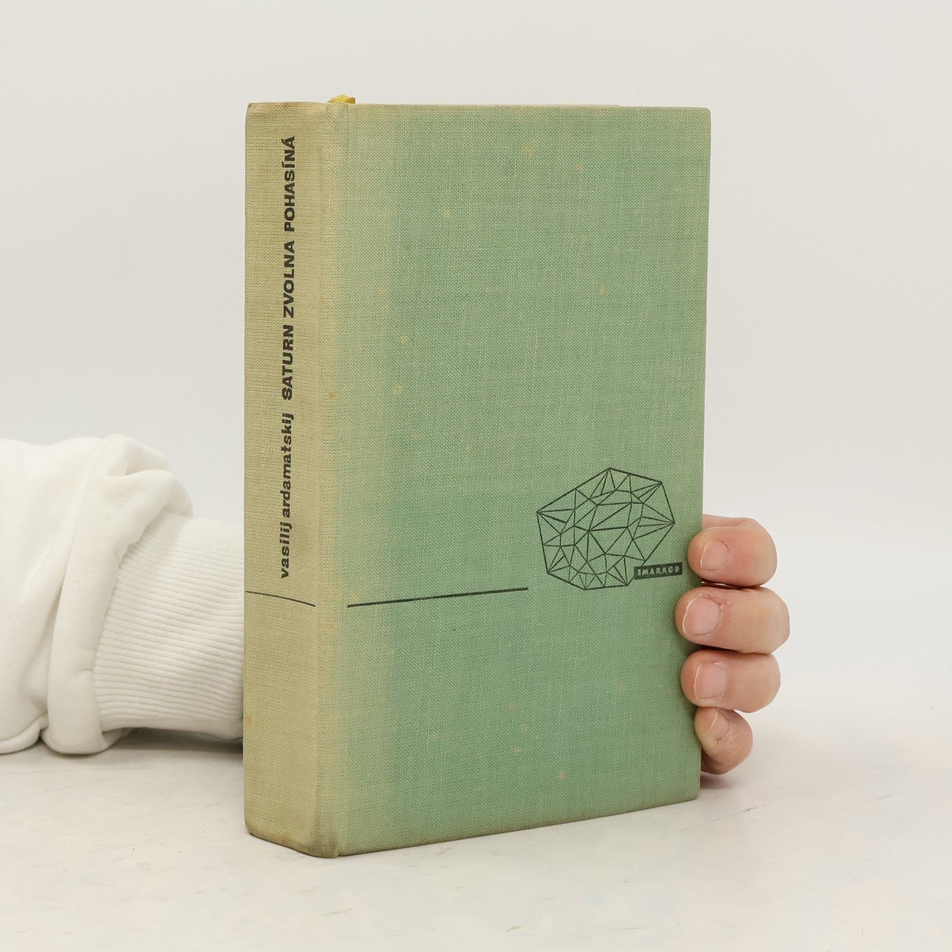 Saturn zvolna pohasíná