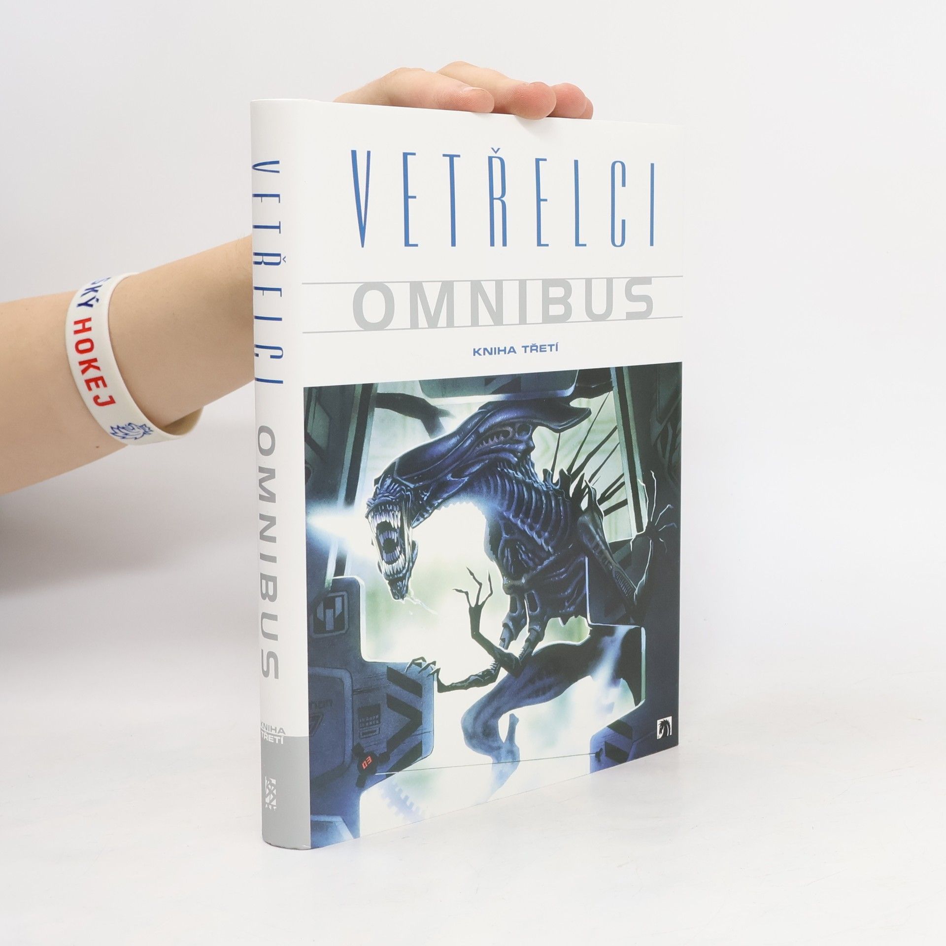 Kolektív autorov Vetřelci omnibus. Kniha třetí