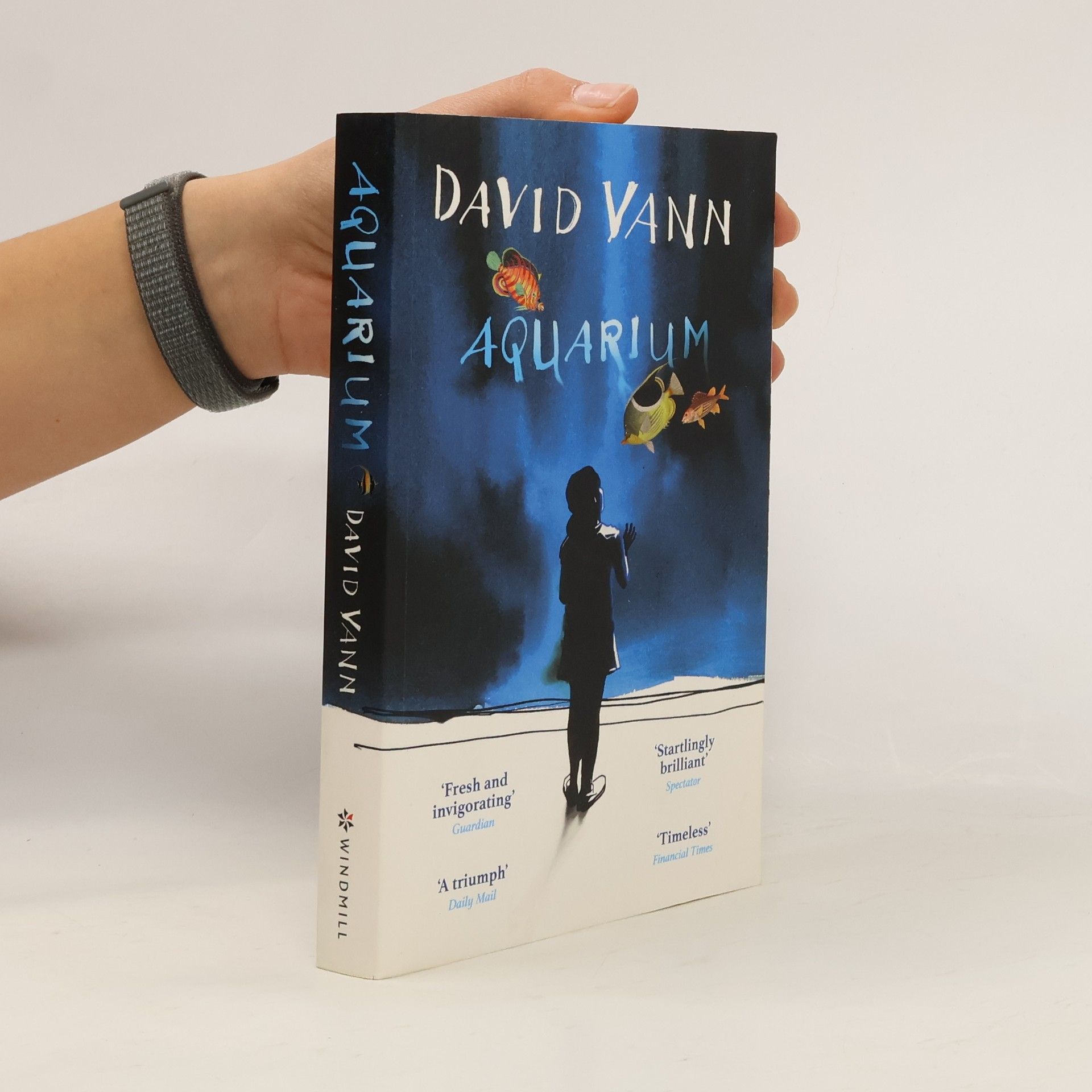 Aquarium, English Edition