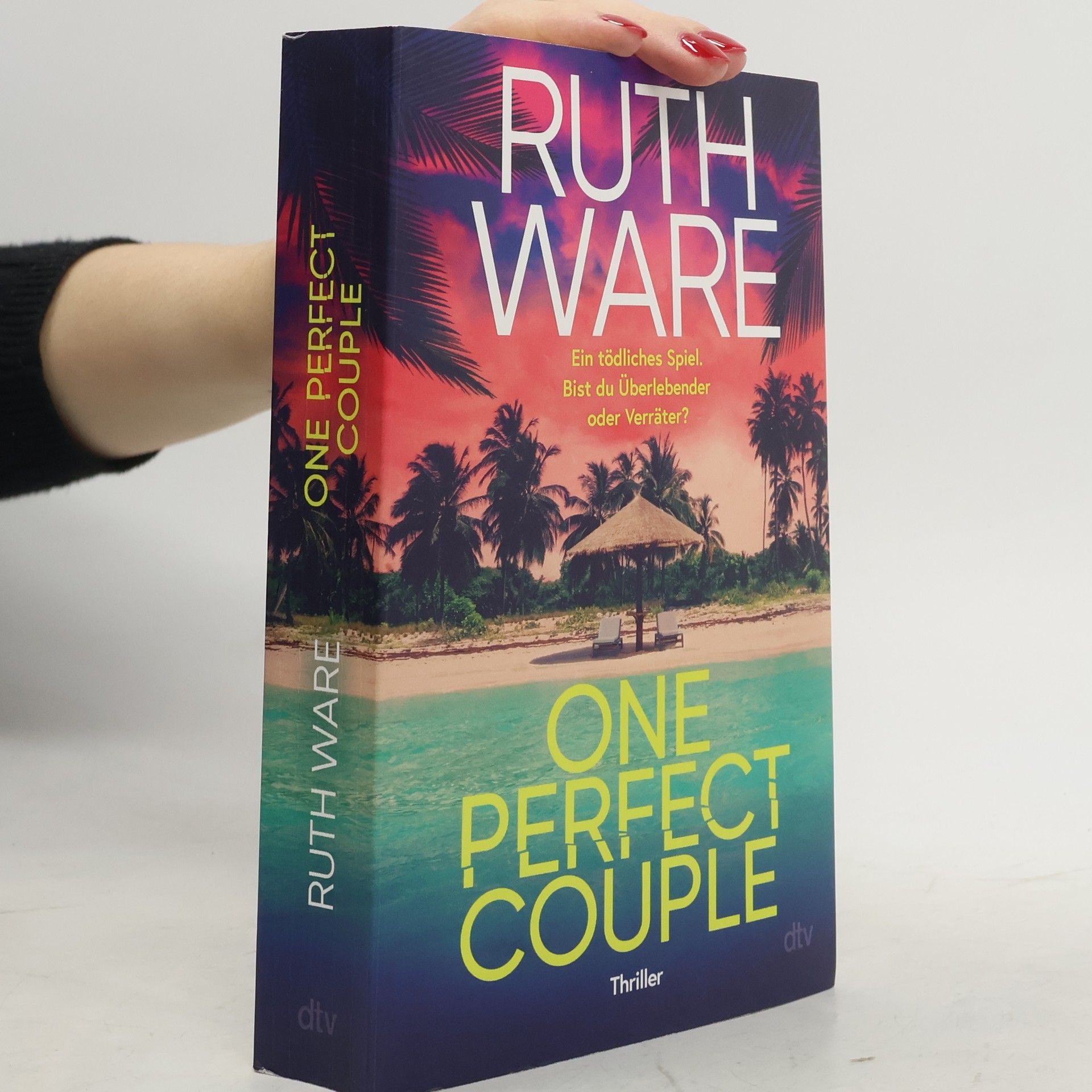 Ruth Ware One Perfect Couple