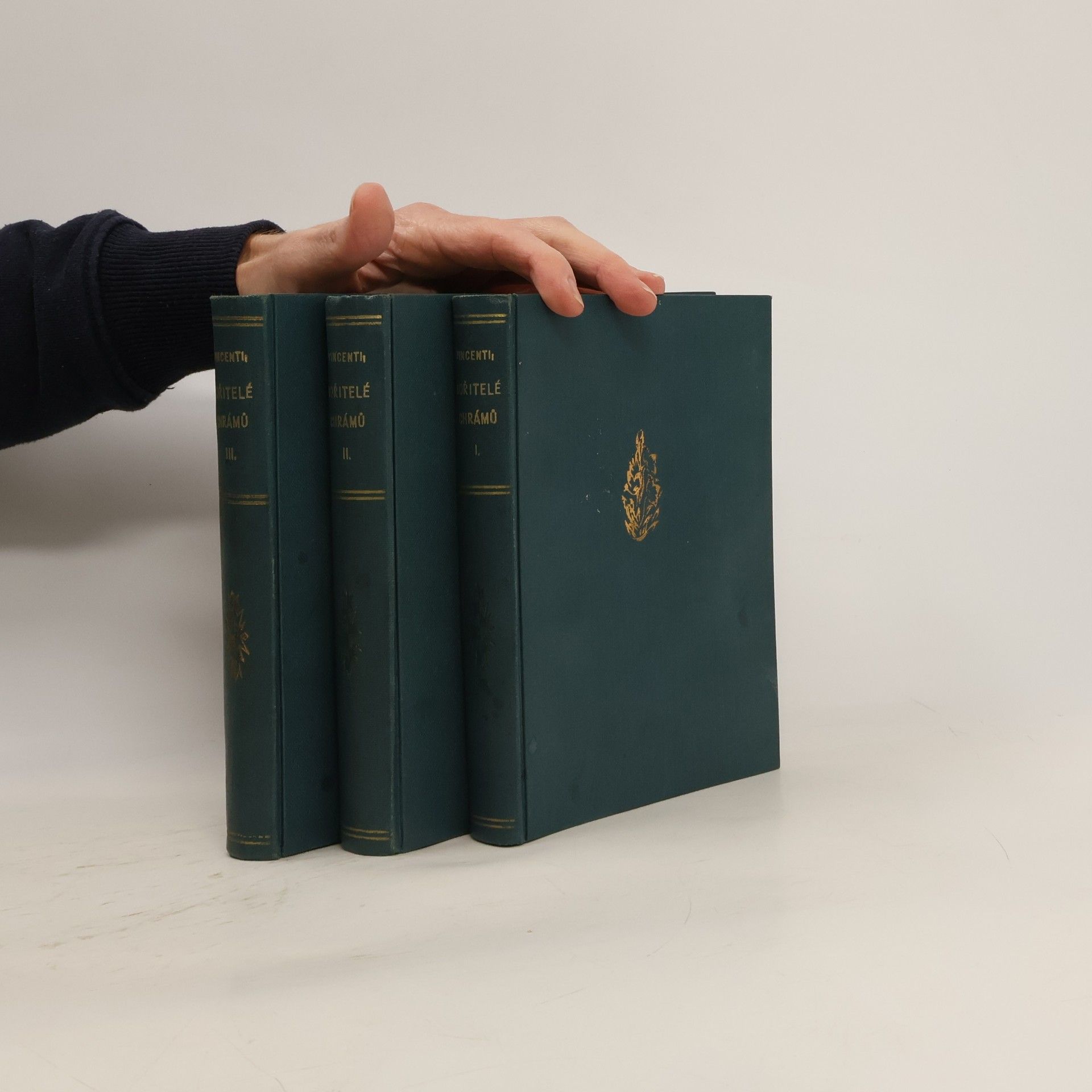 Bořitelé chrámů I. - III. díl