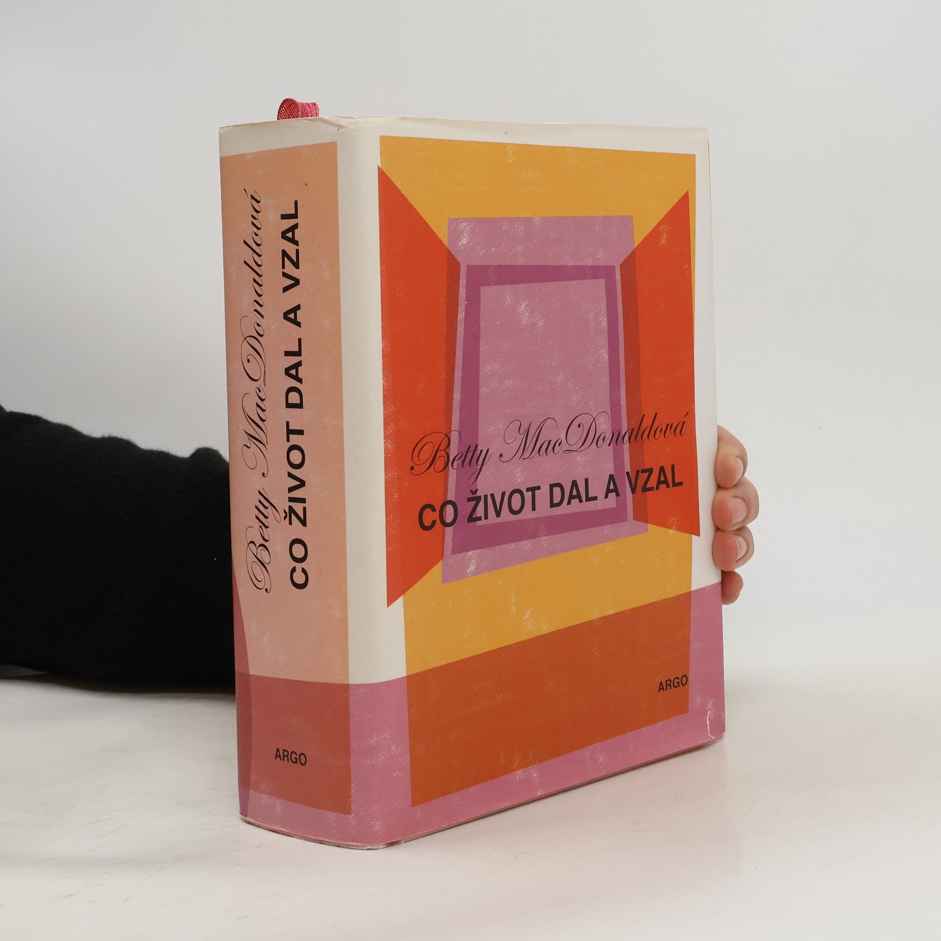 Betty MacDonald Co život dal a vzal