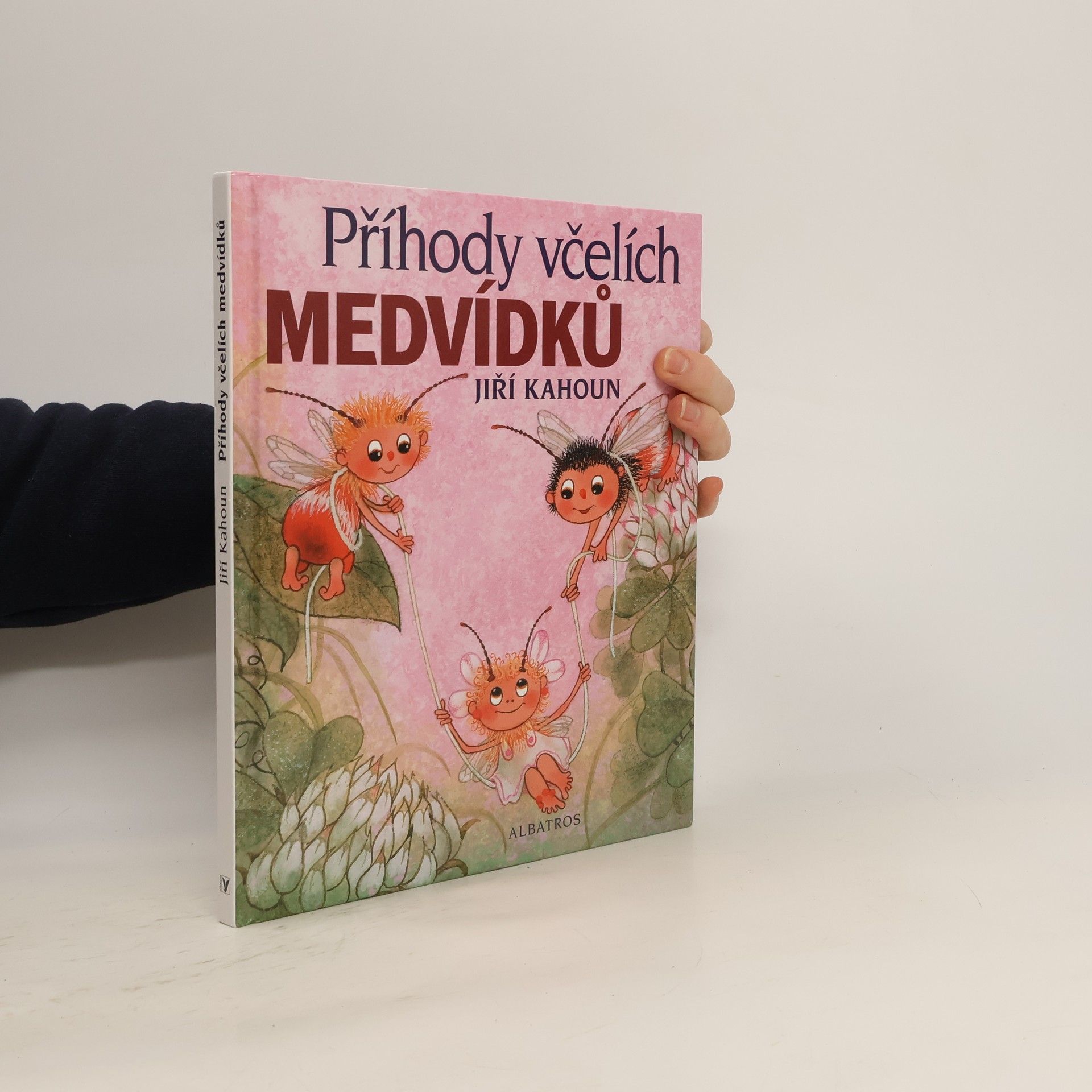 Jiří Kahoun Příhody včelích medvídků