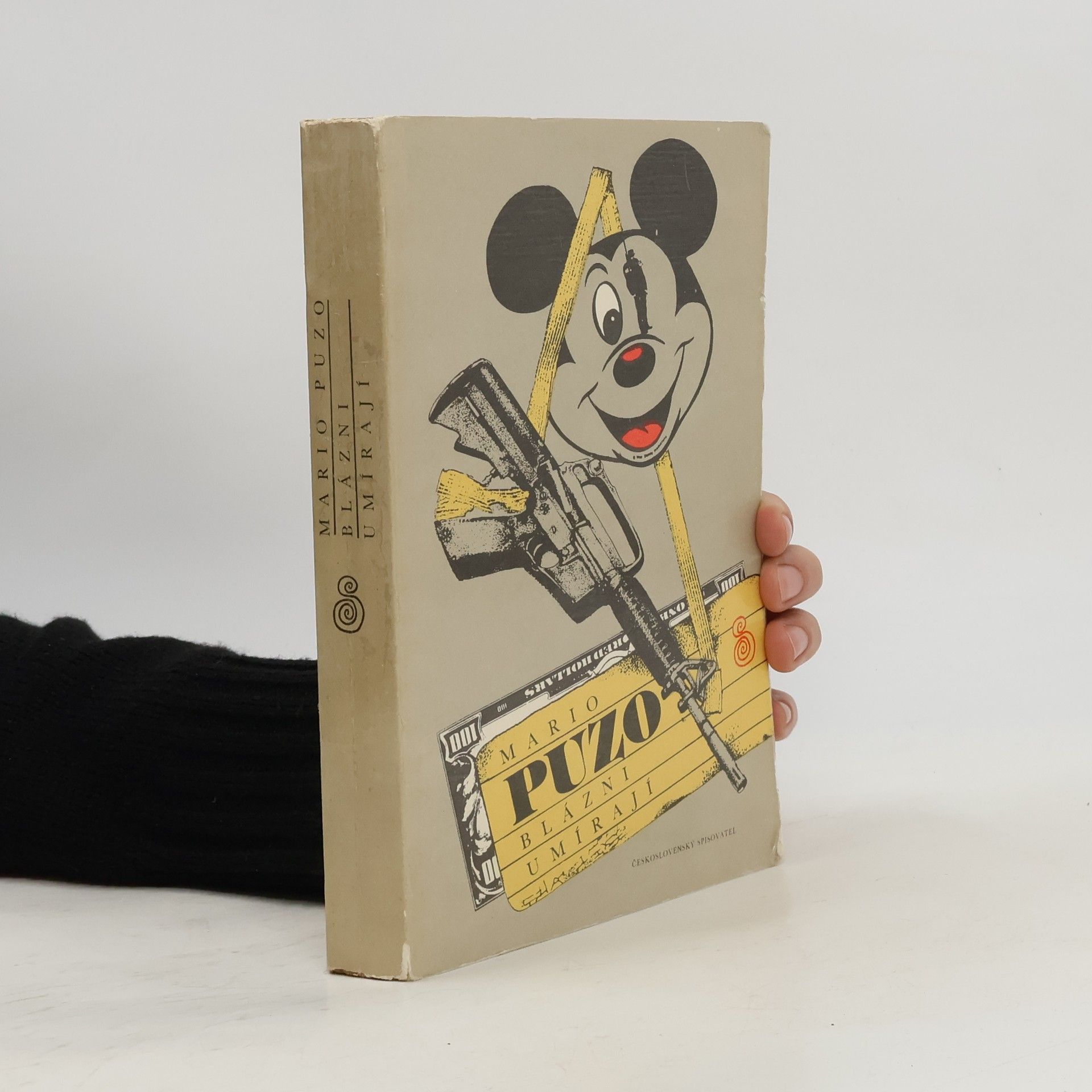 Mario Puzo Blázni umírají