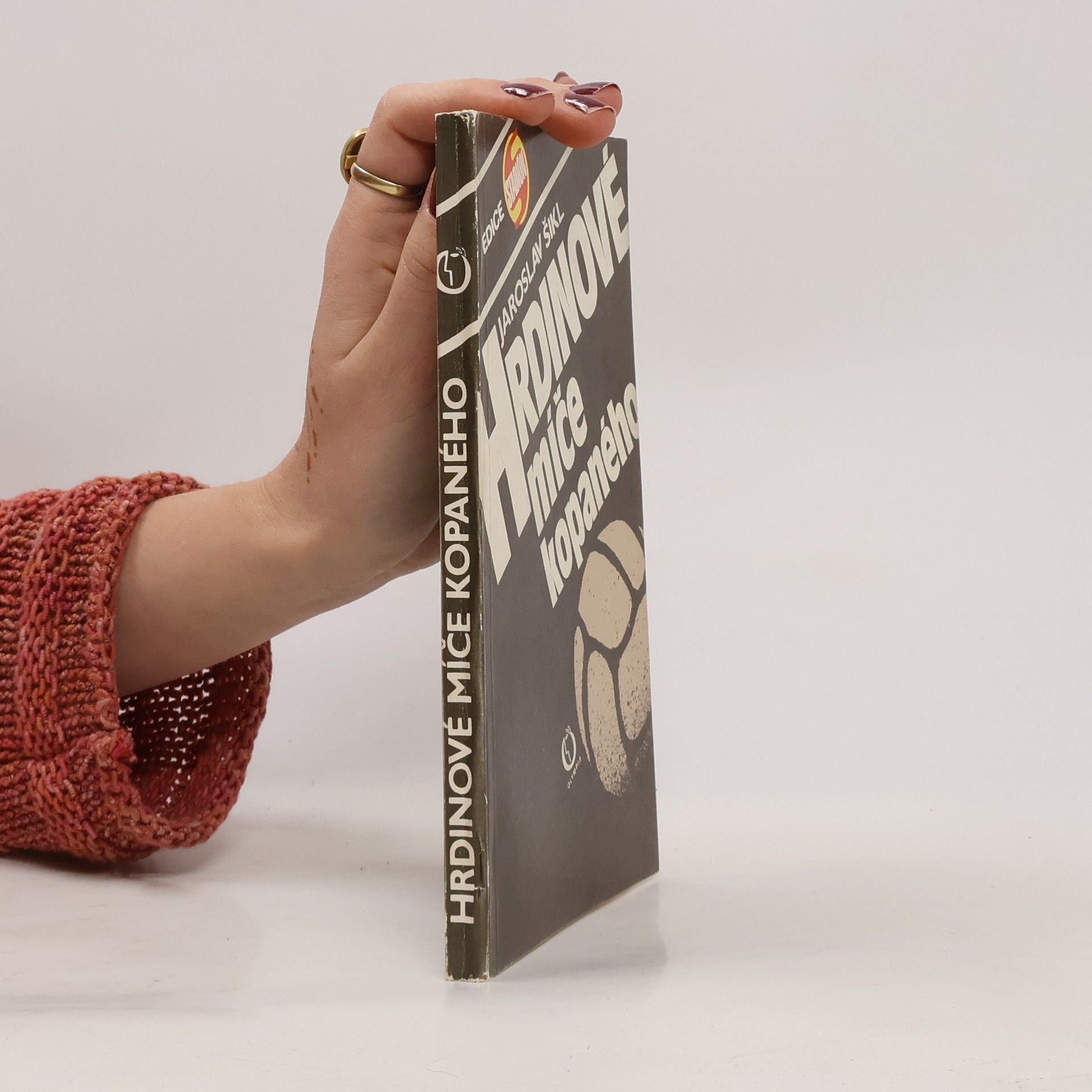 Hrdinové míče kopaného