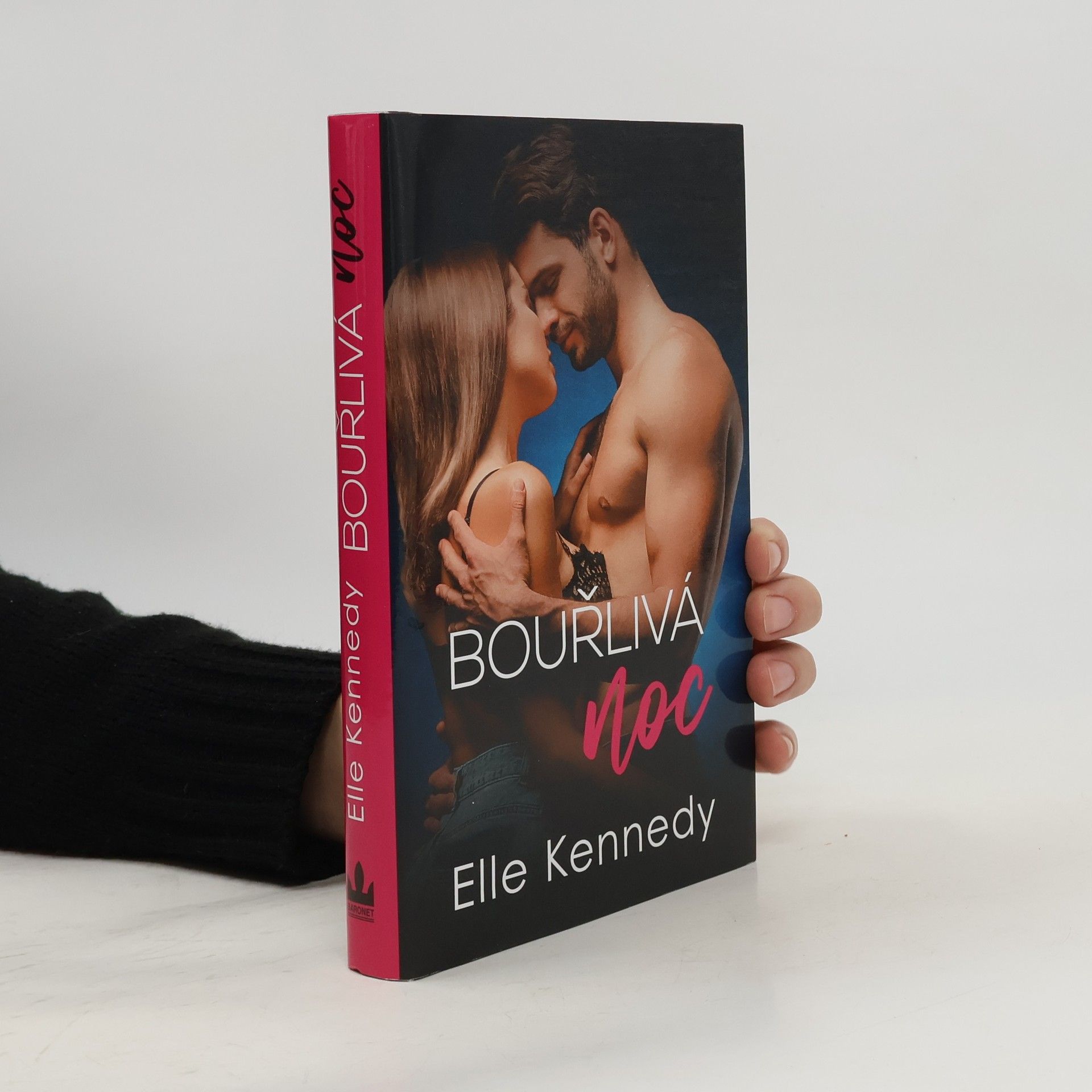 Elle Kennedy Bouřlivá noc