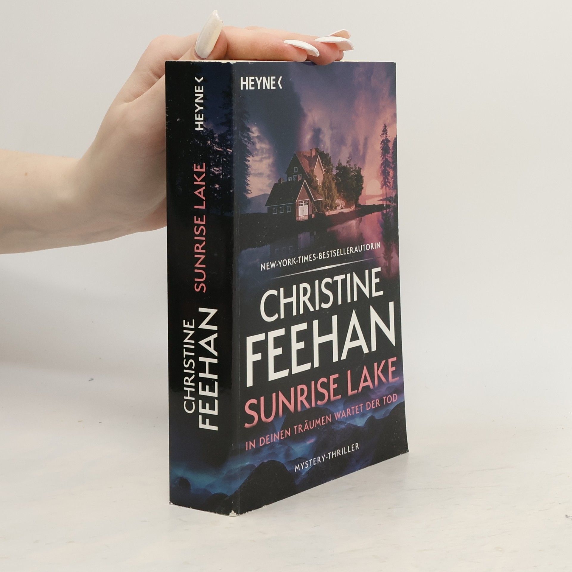 Christine Feehan Sunrise Lake