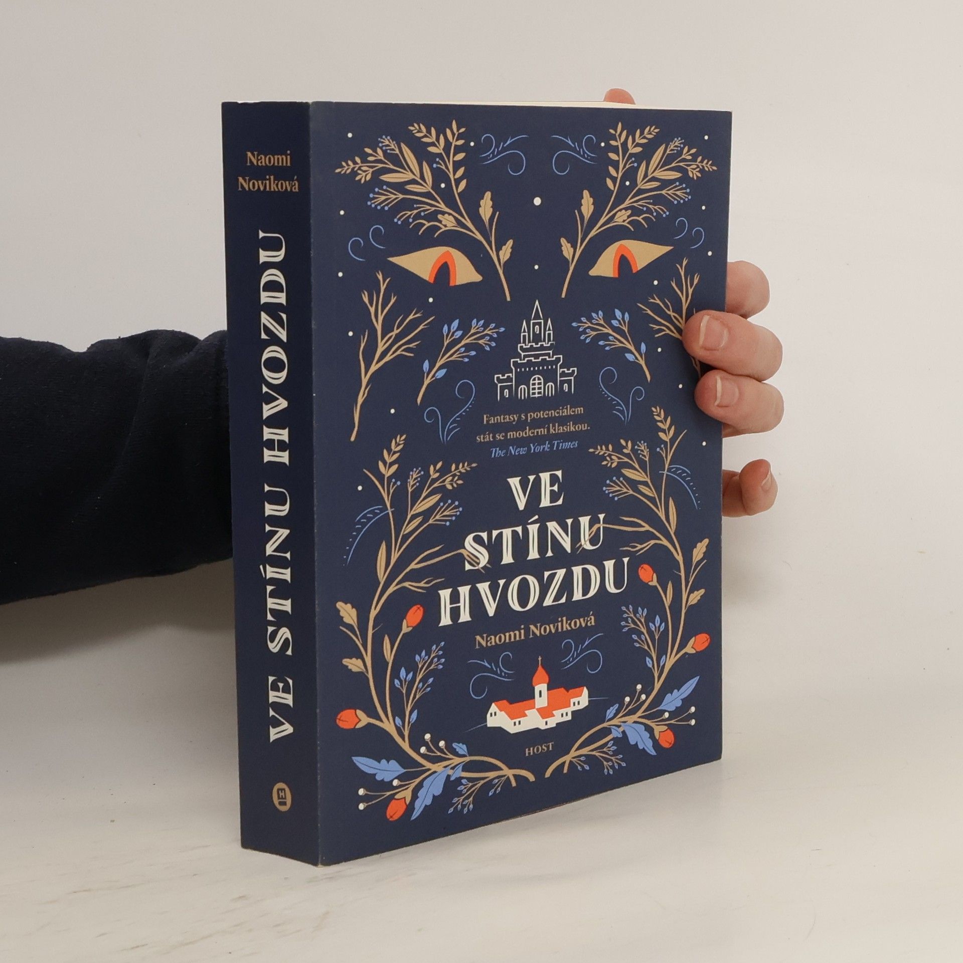 Naomi Novik Ve stínu Hvozdu