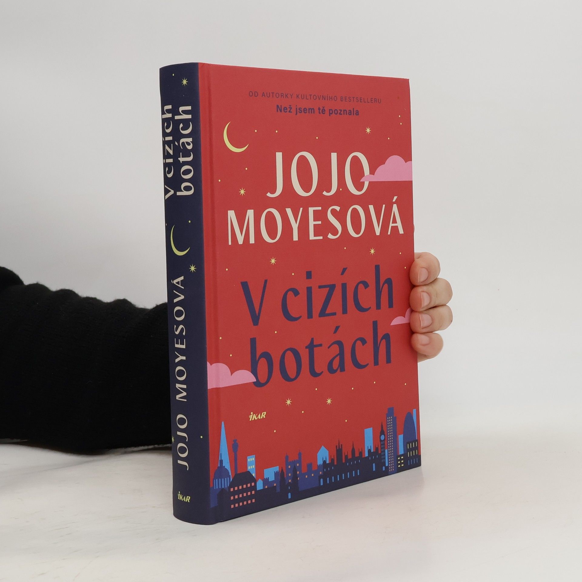 Jojo Moyes V cizích botách