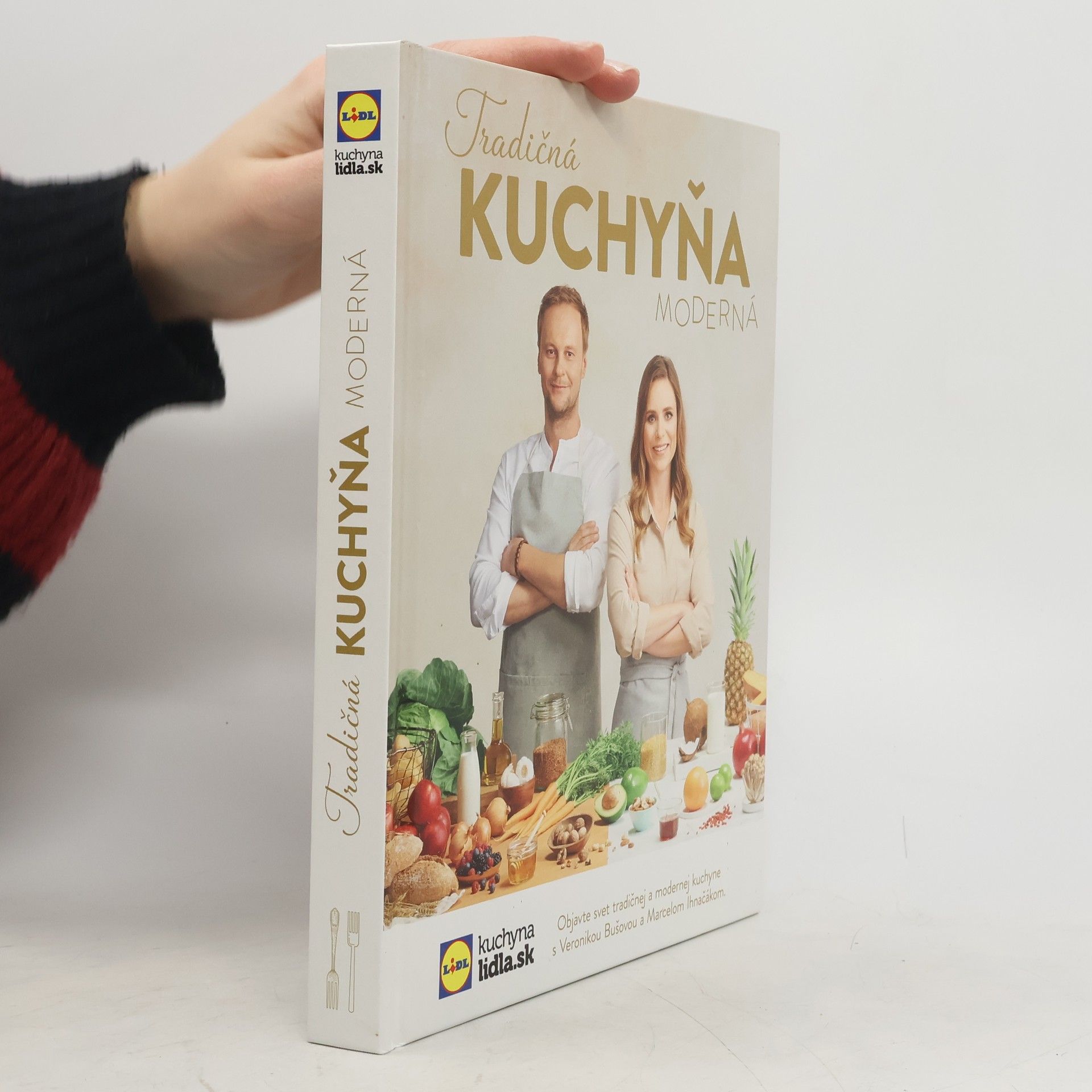 Veronika Bušová Tradičná kuchyňa moderná