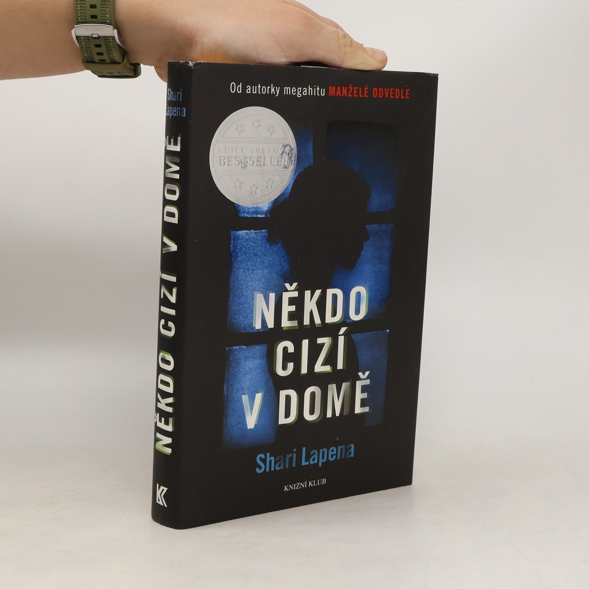 Shari Lapena Někdo cizí v domě