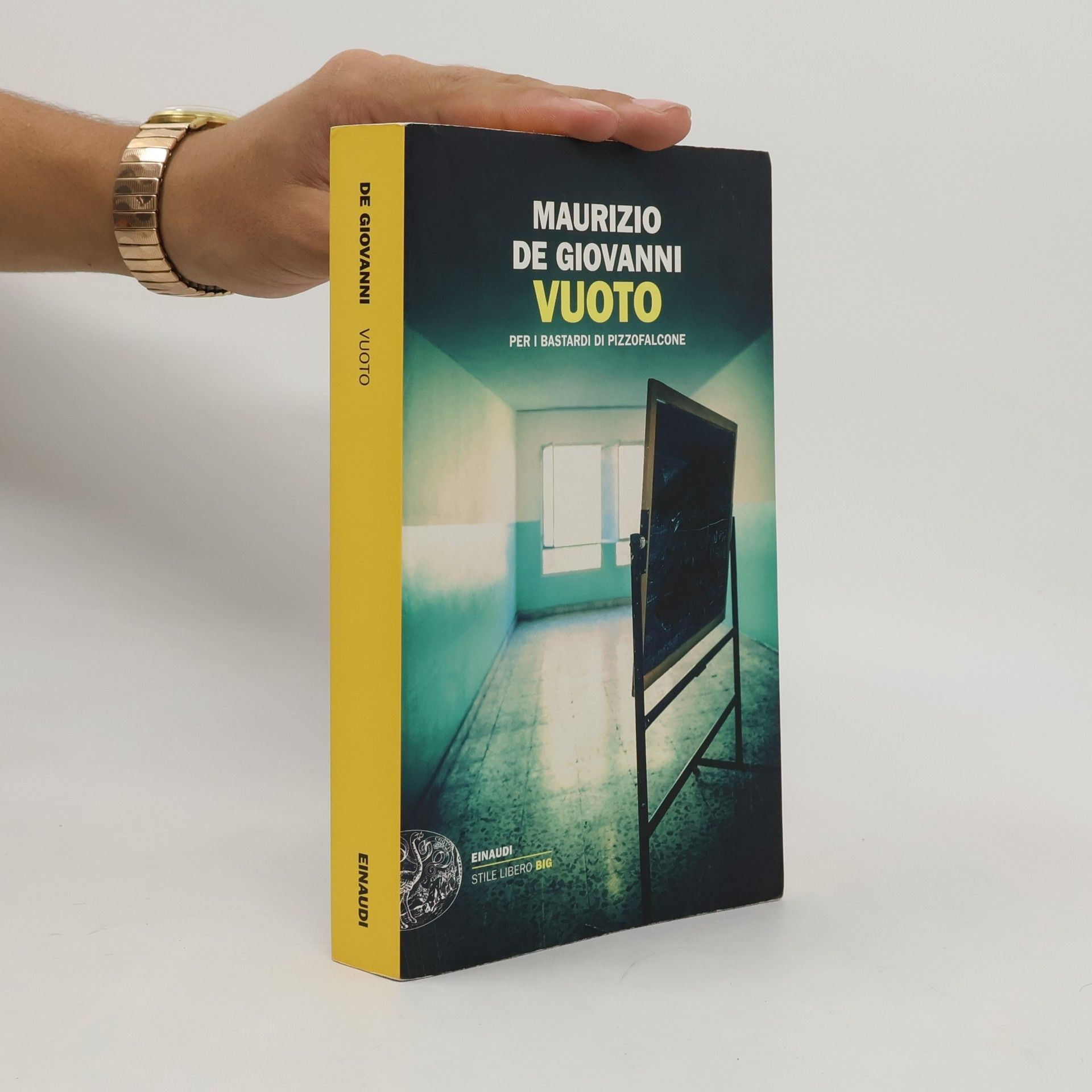 Maurizio De Giovanni Vuoto per i Bastardi di Pizzofalcone