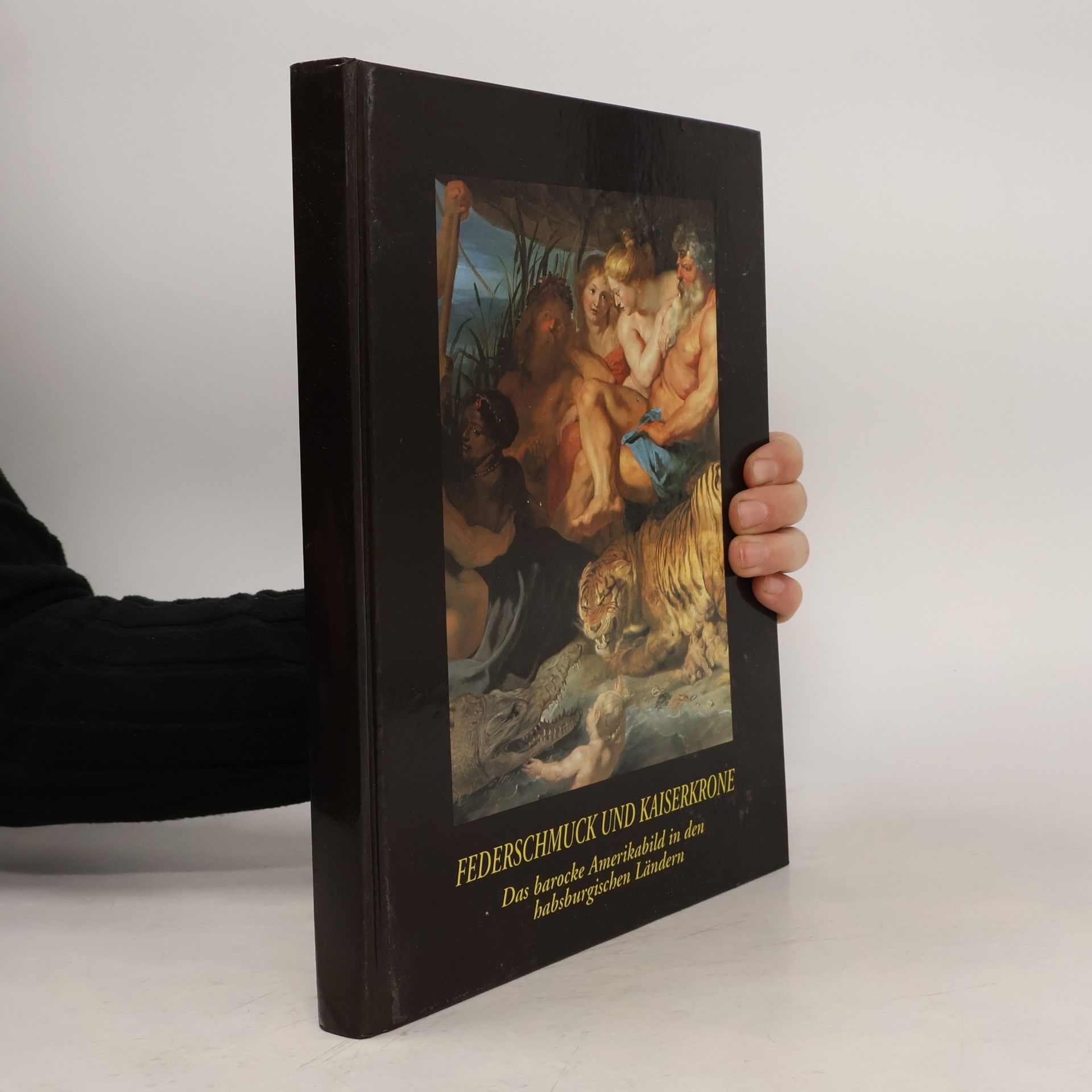 Federschmuck und Kaiserkrone