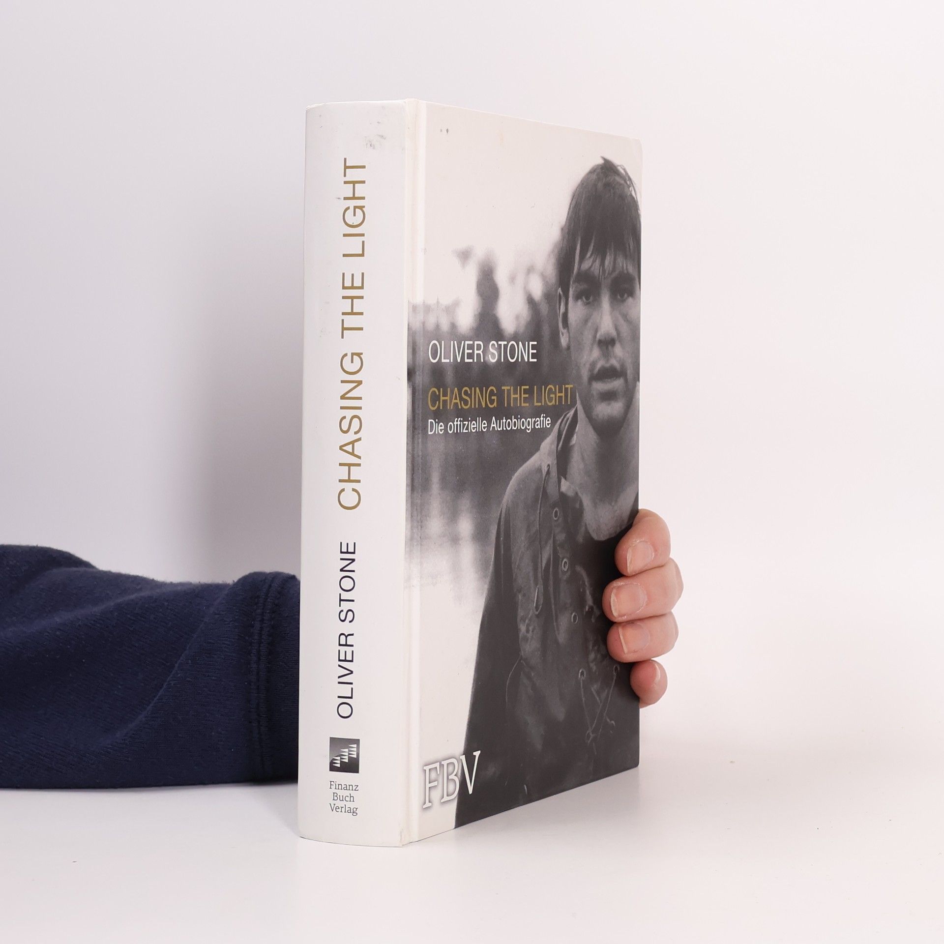 Chasing the Light - Die offizielle Biografie