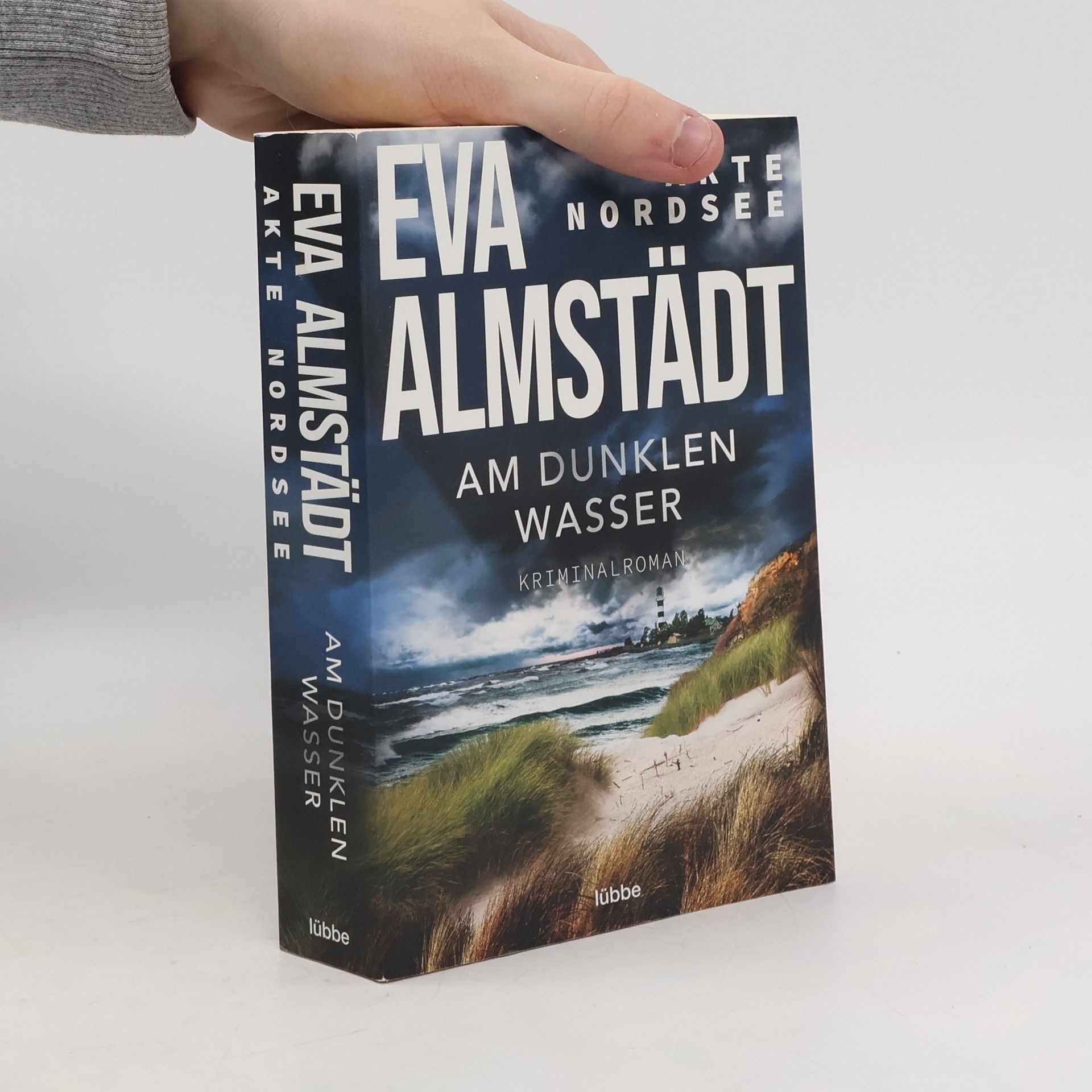 Eva Almstädt Akte Nordsee - am dunklen Wasser