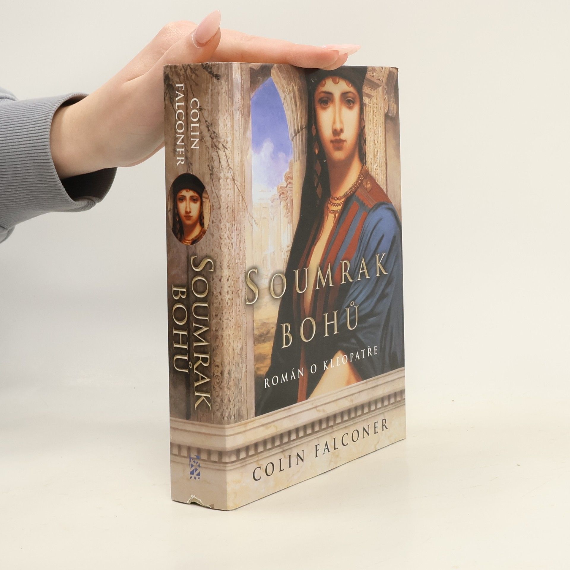 Colin Falconer Soumrak bohů – román o Kleopatře