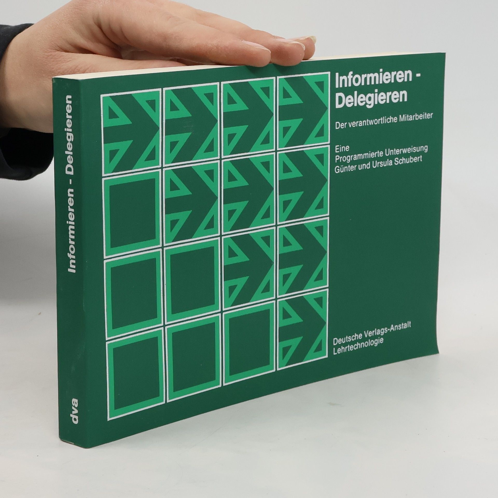 Collectif d'auteurs Informieren - Delegieren