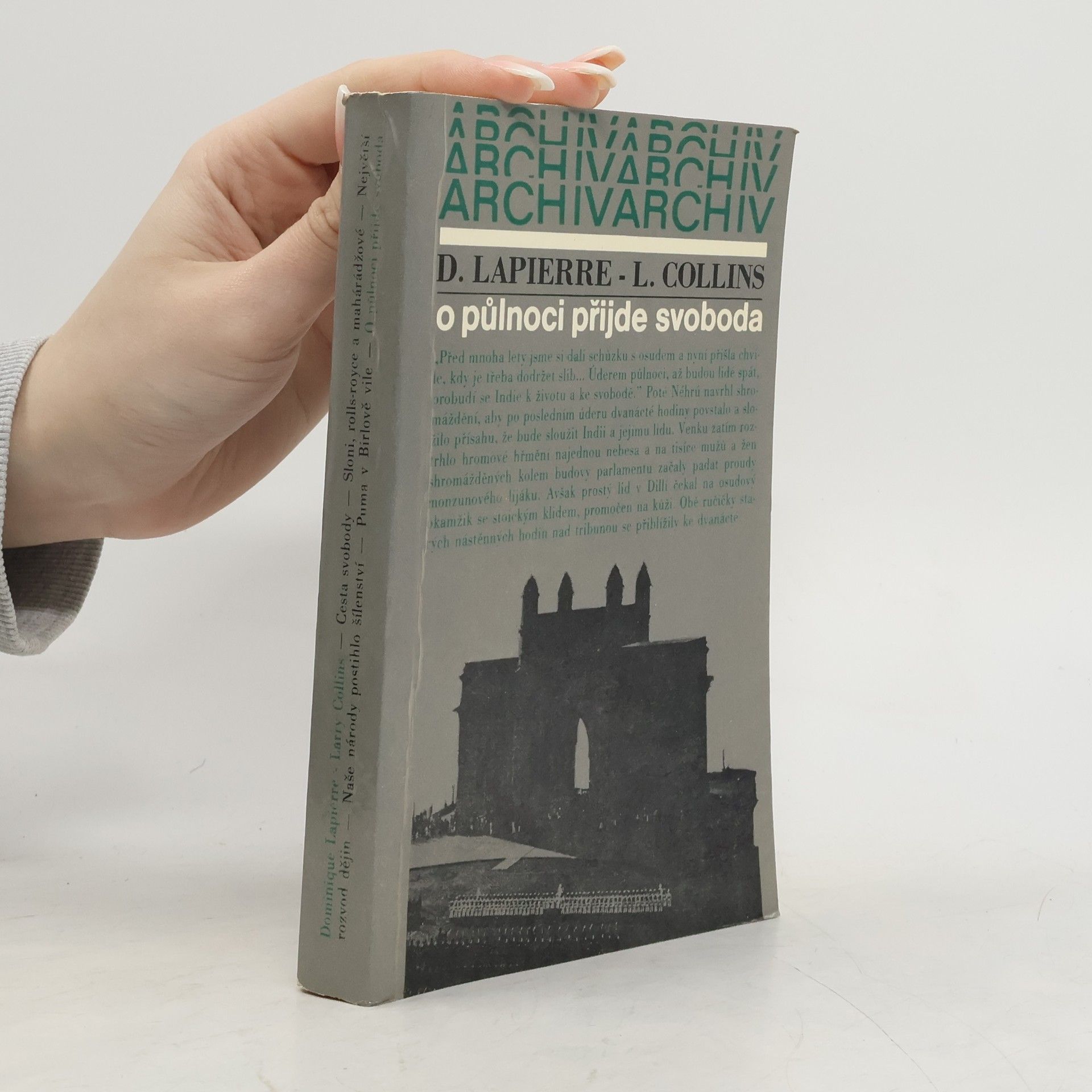 O půlnoci přijde svoboda