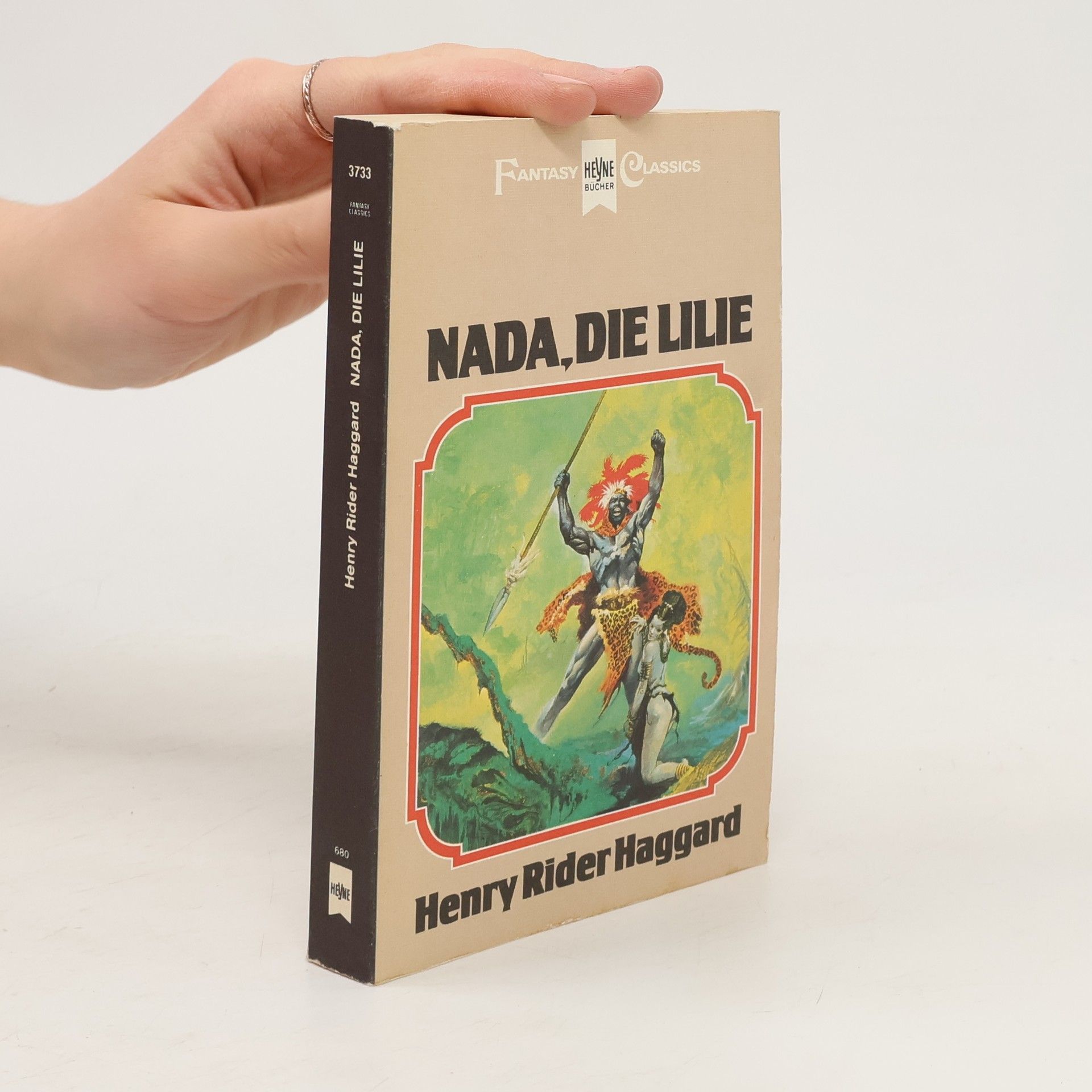 Nada, die Lilie