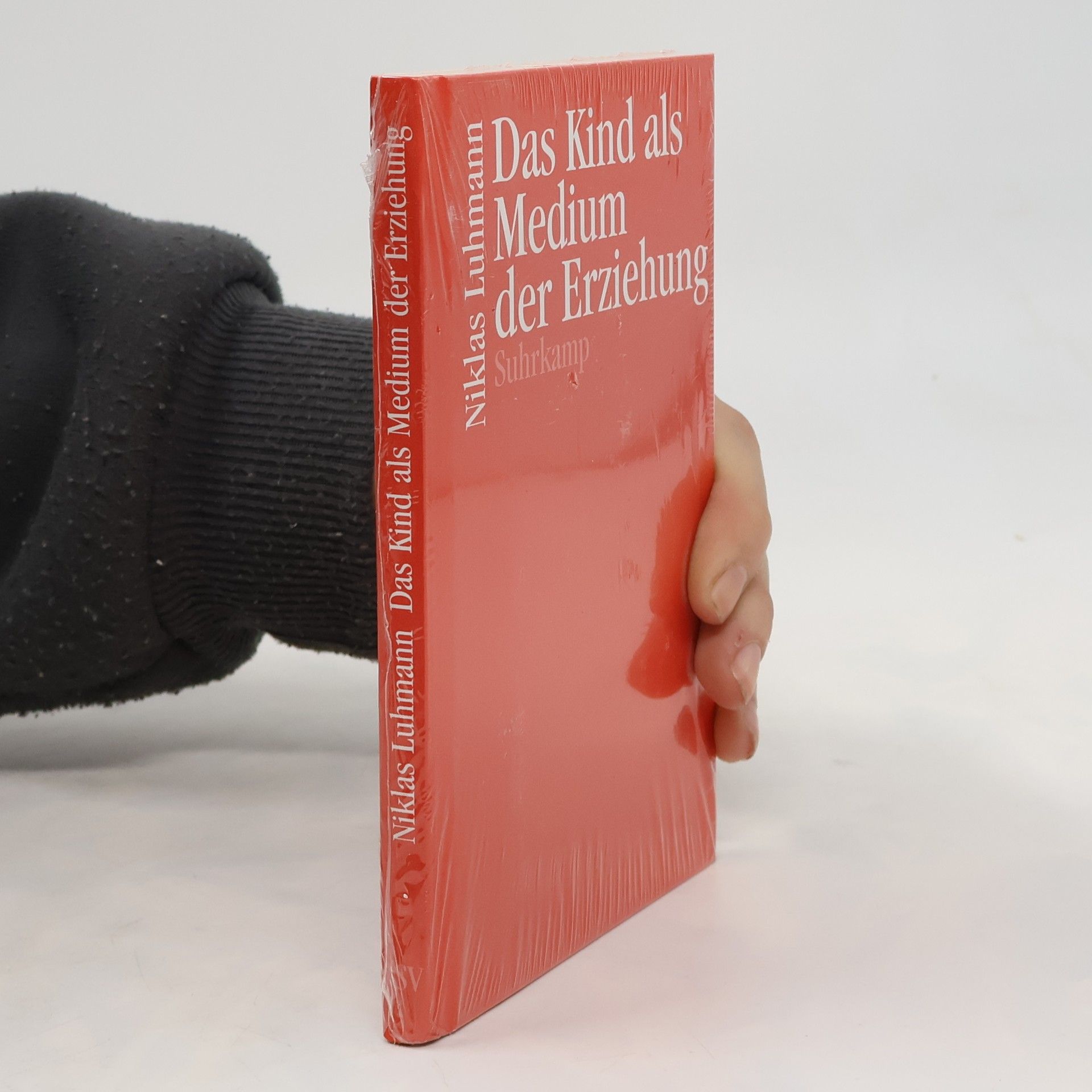 Niklas Luhmann Das Kind als Medium der Erziehung