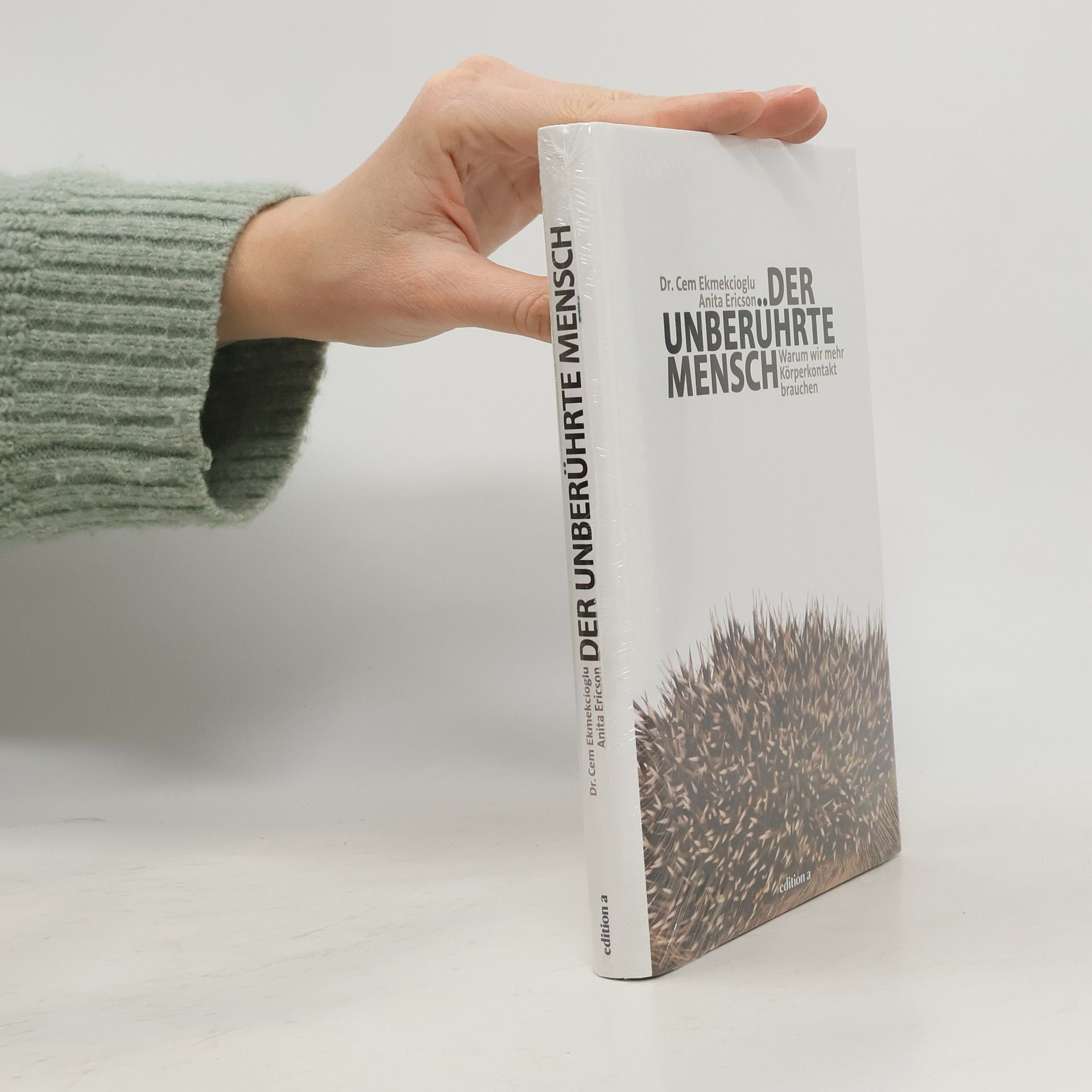 Cem Ekmekcioglu Der unberührte Mensch