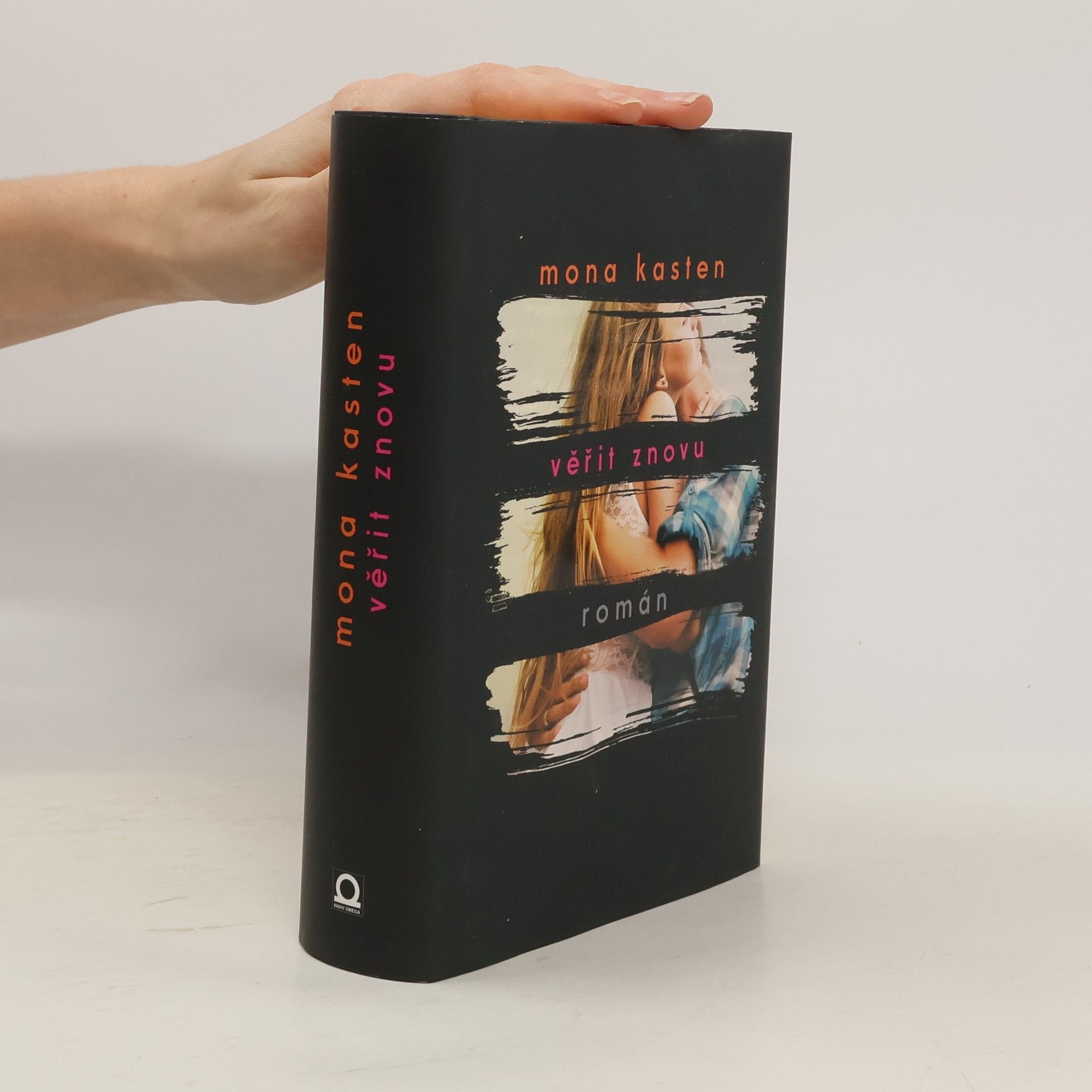 Mona Kasten Věřit znovu