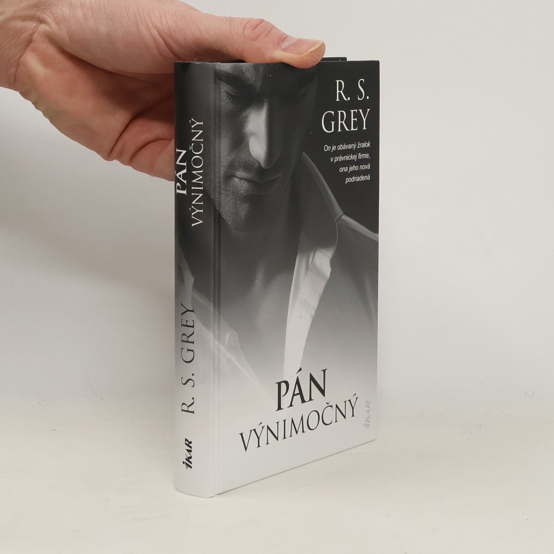 R. S. Grey Pán Výnimočný