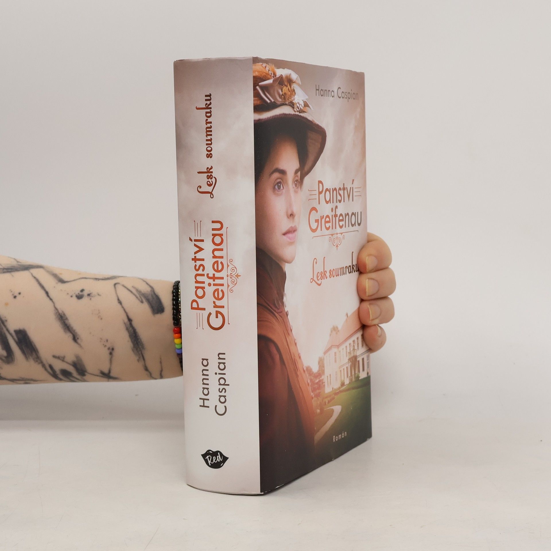 Hanna Caspian Panství Greifenau. Lesk soumraku