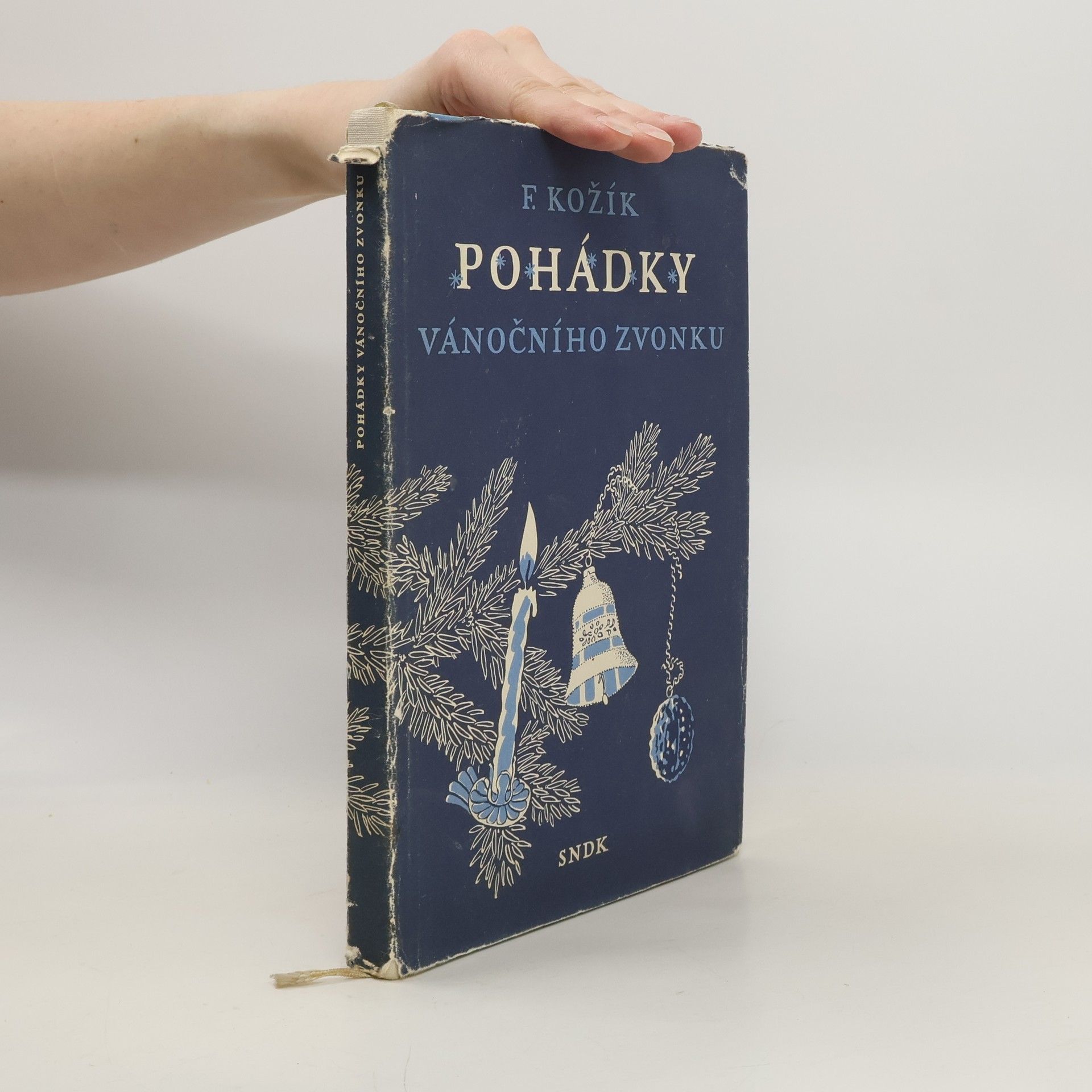Pohádky vánočního zvonku