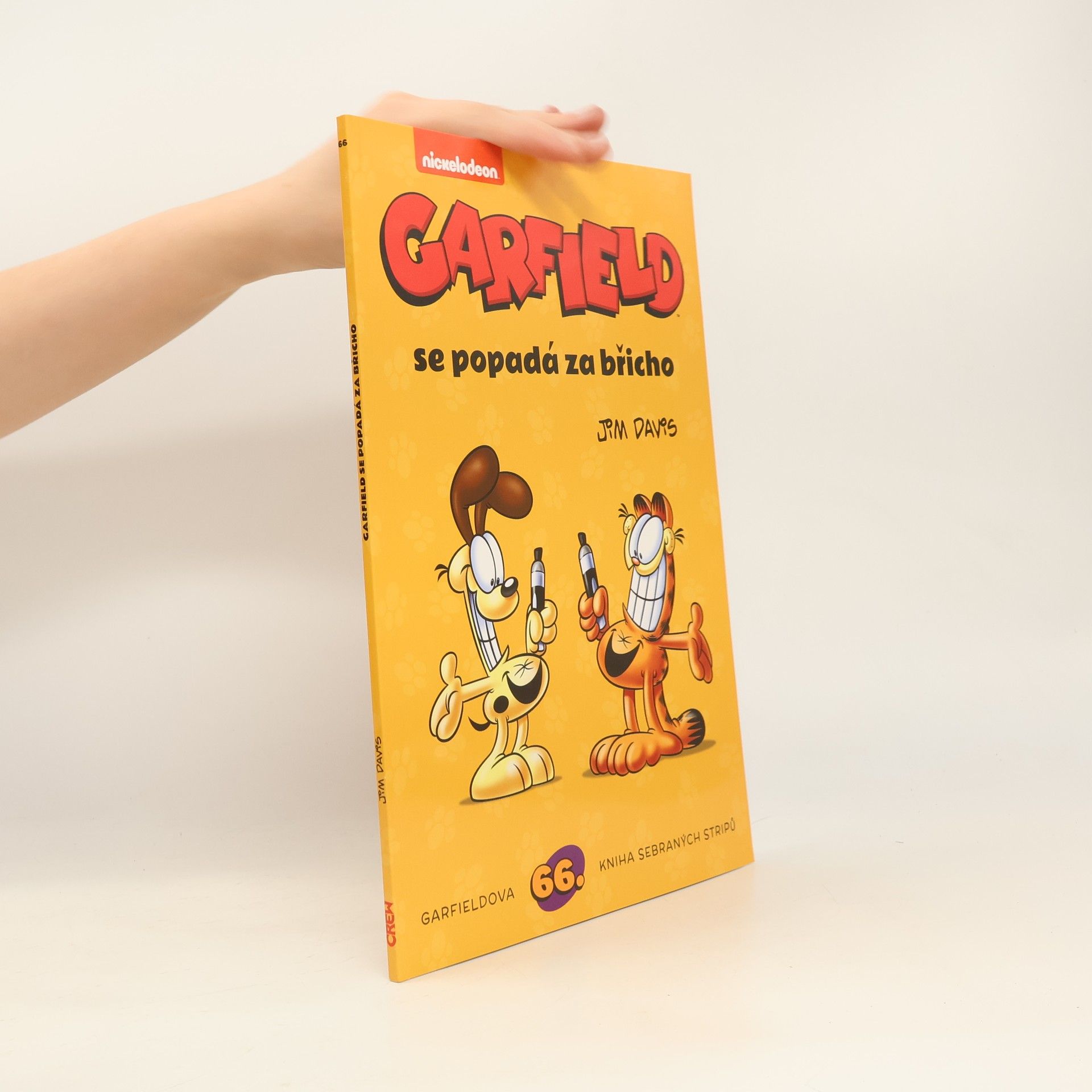Jim Davis Garfield se popadá za břicho
