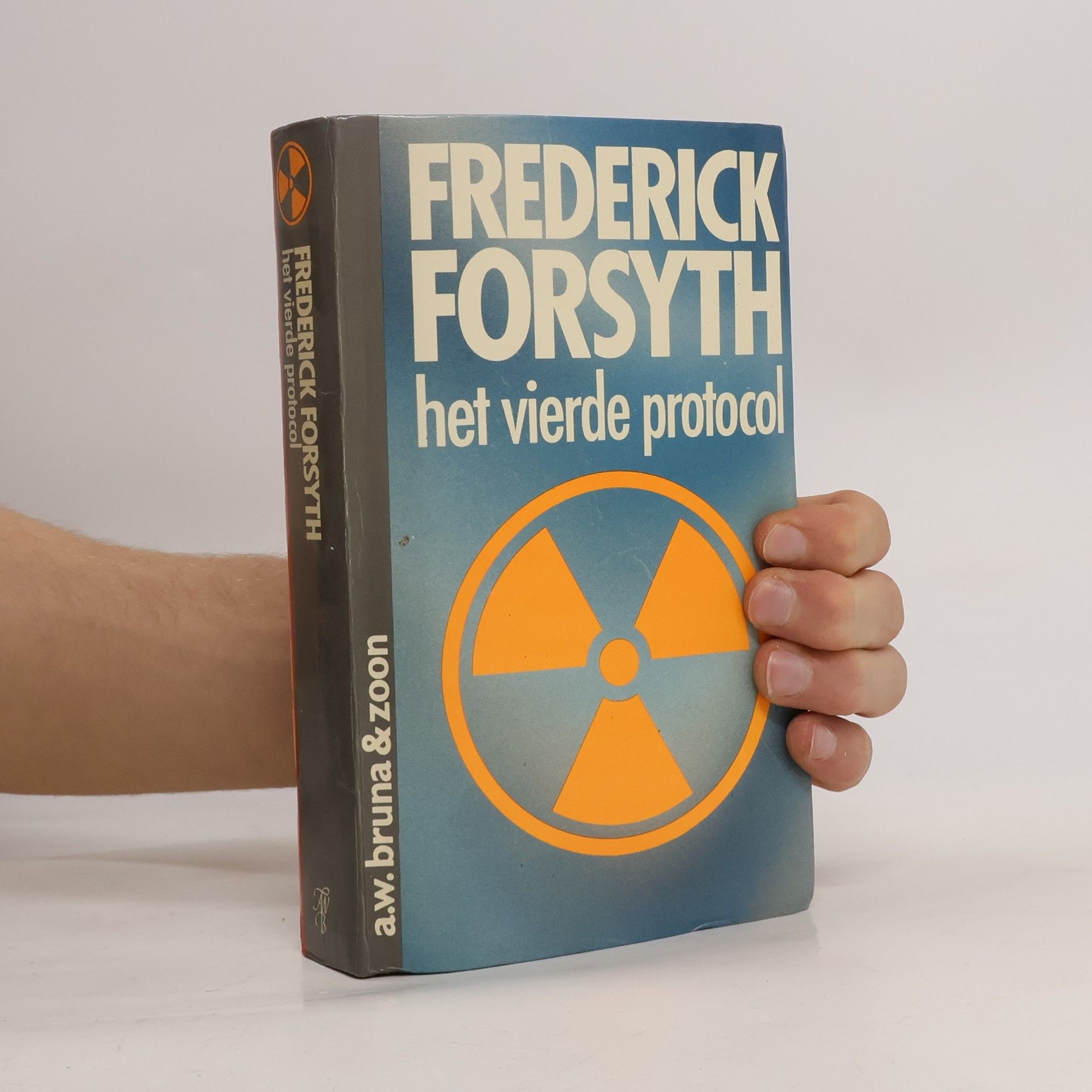 Frederick Forsyth Het vierde protocol