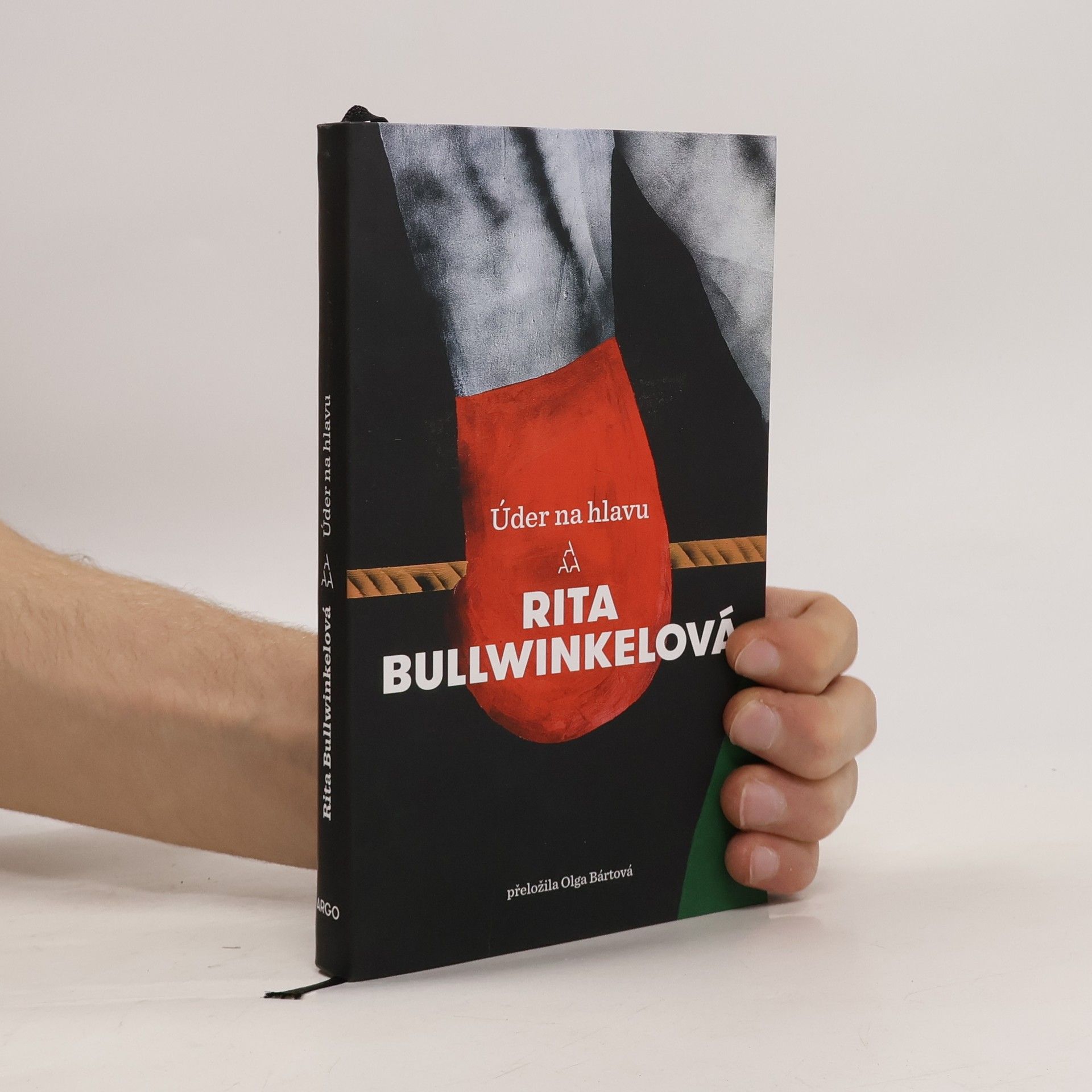 Rita Bullwinkel Úder na hlavu
