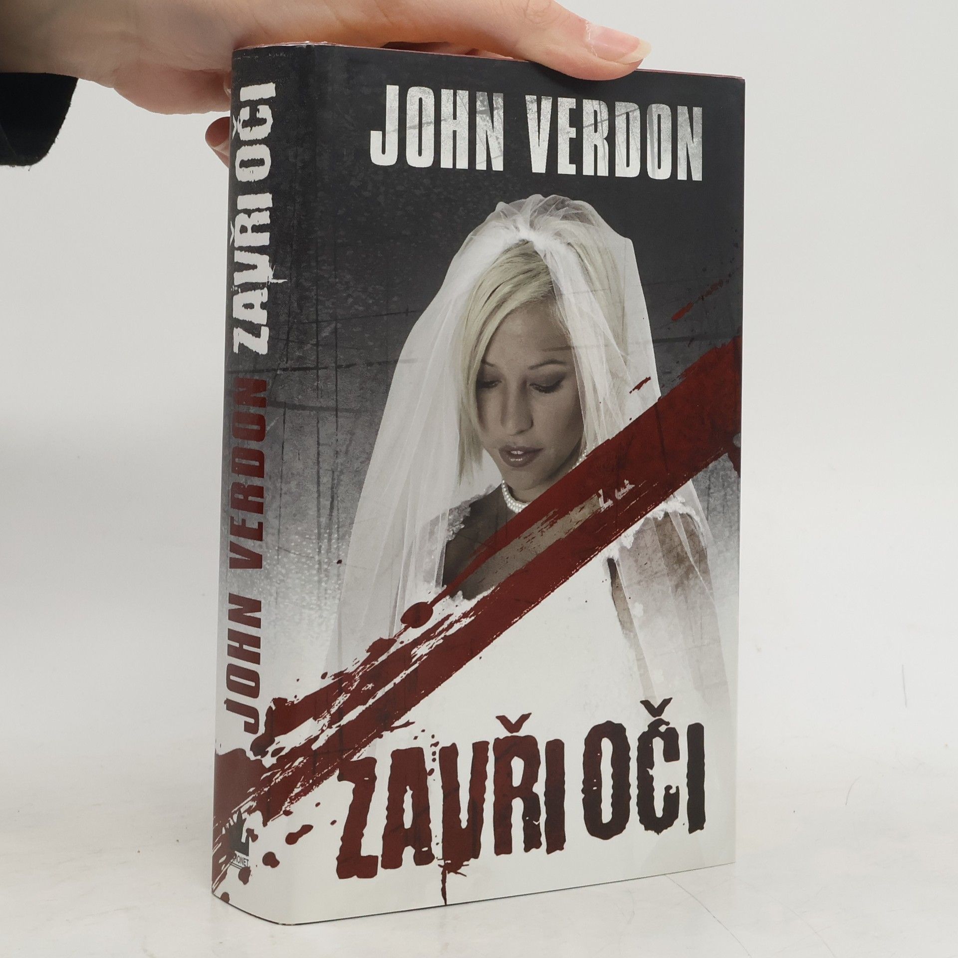 John Verdon Zavři oči