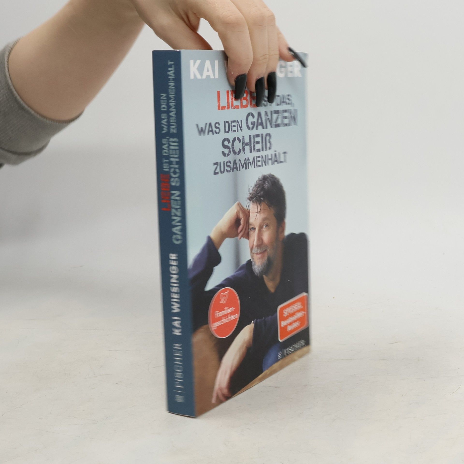 Liebe ist das, was den ganzen Scheiß zusammenhält