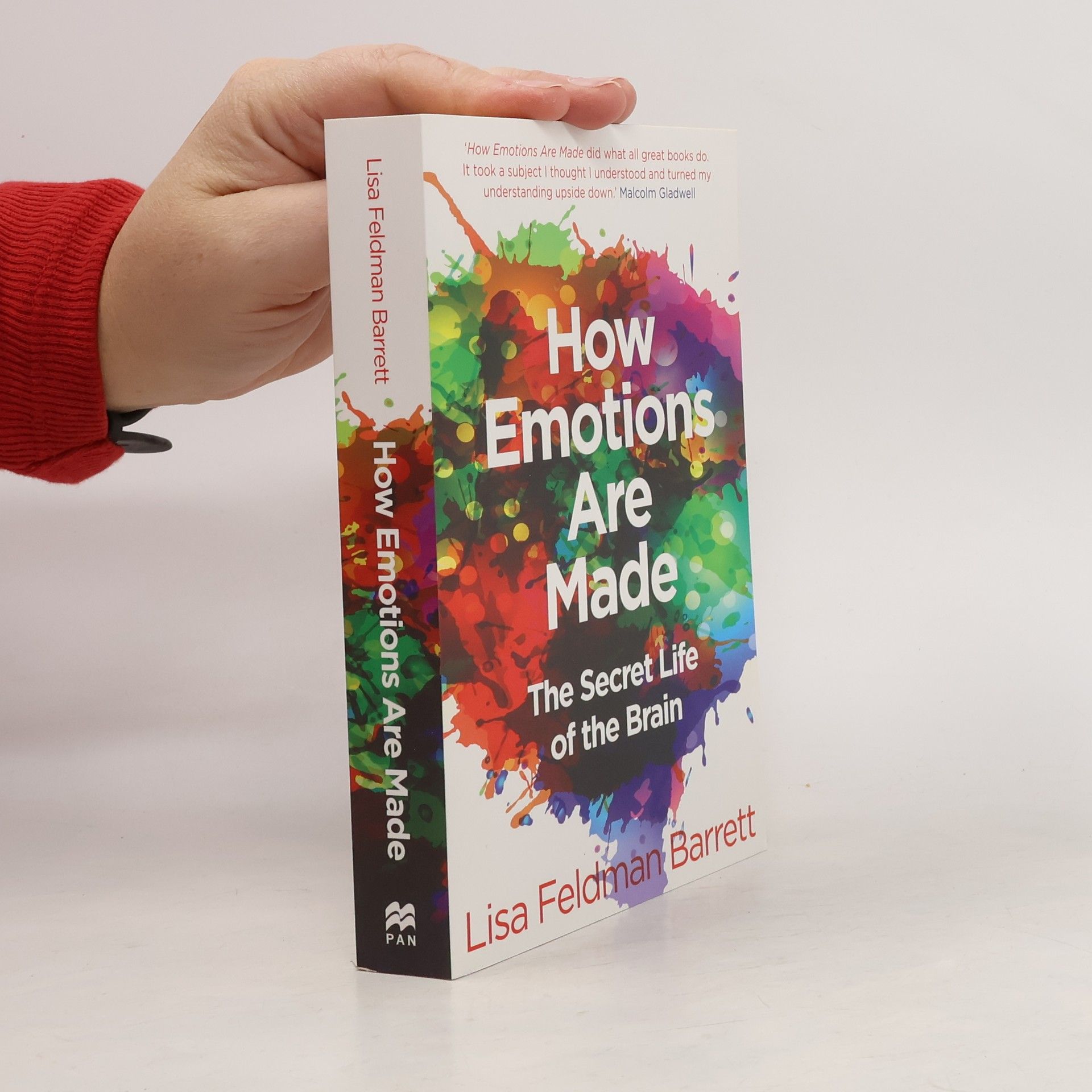 How emotions are made : the secret life of the brain