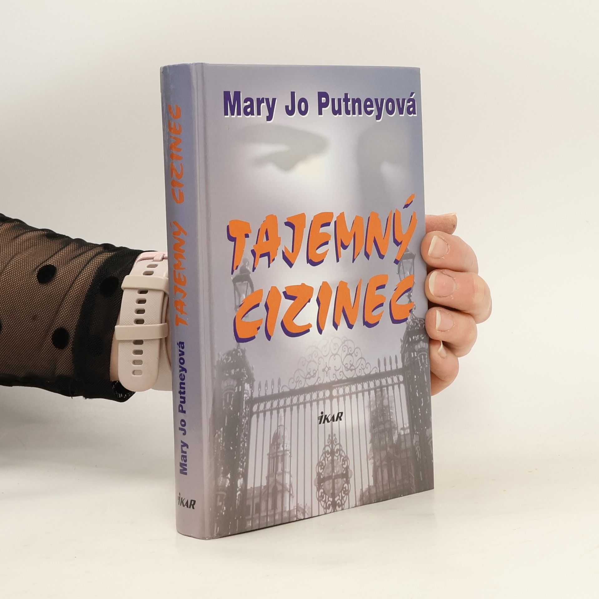 Mary Jo Putney Tajemný cizinec. 1. díl