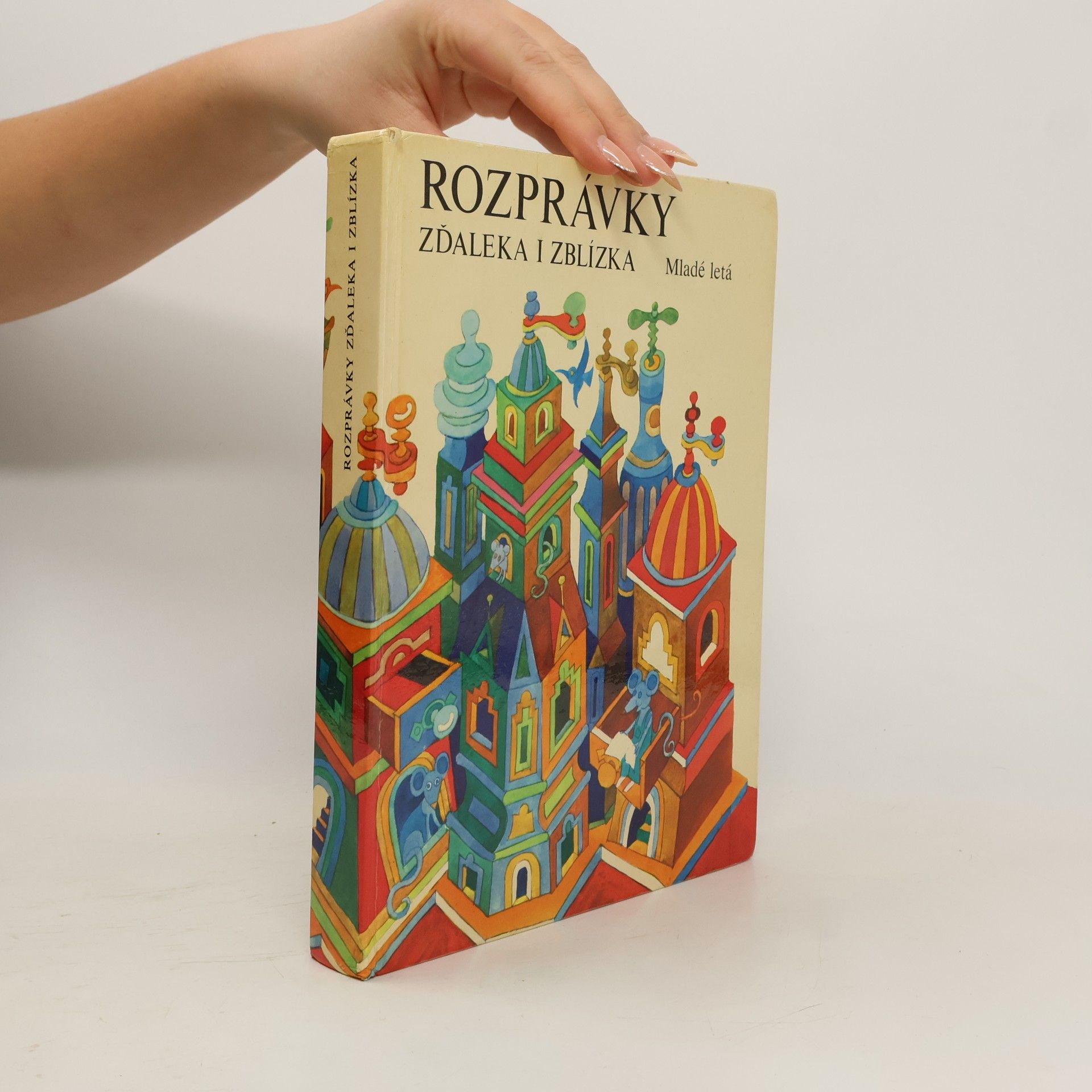 Rozprávky zďaleka i zblízka