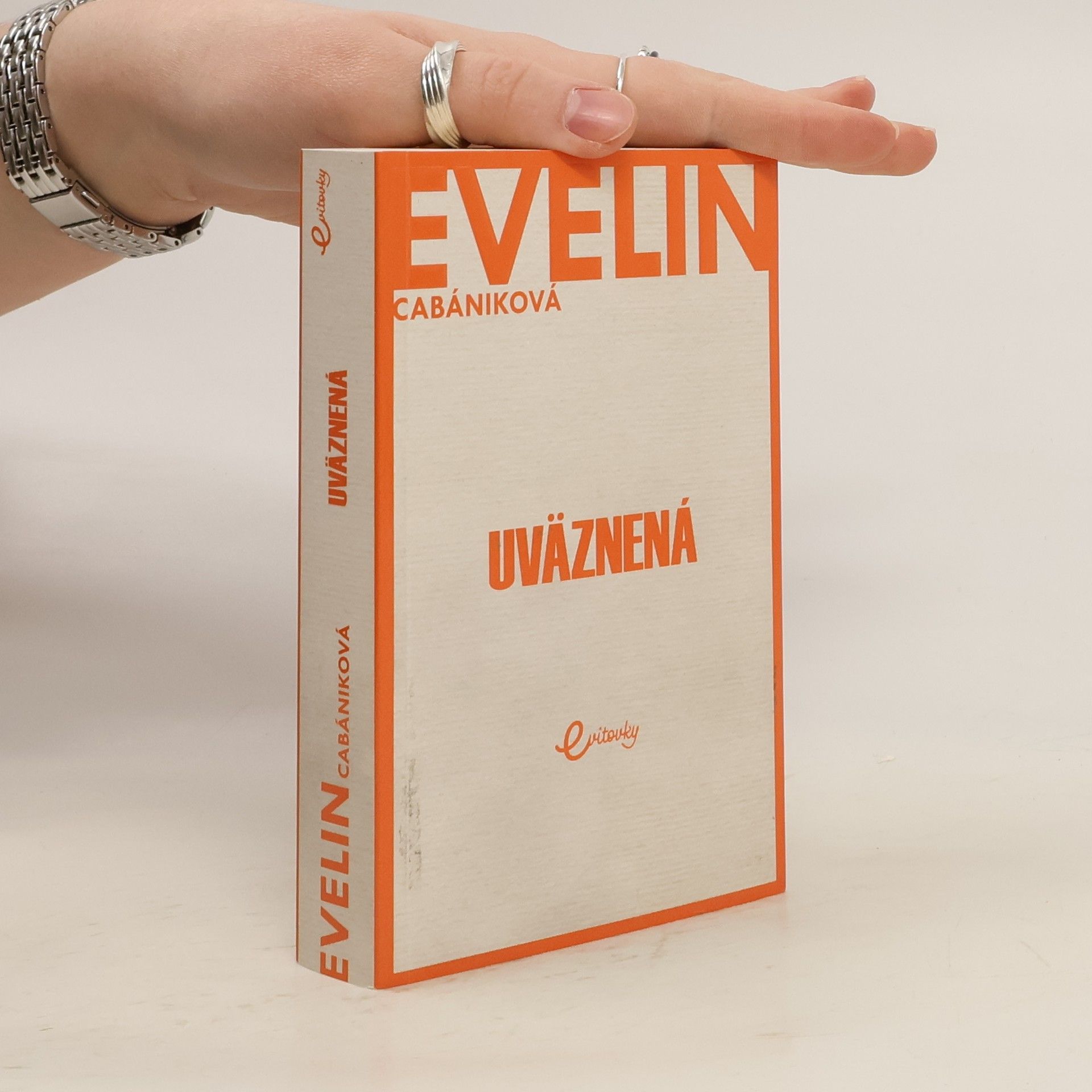 Evelin Cabániková Uväznená