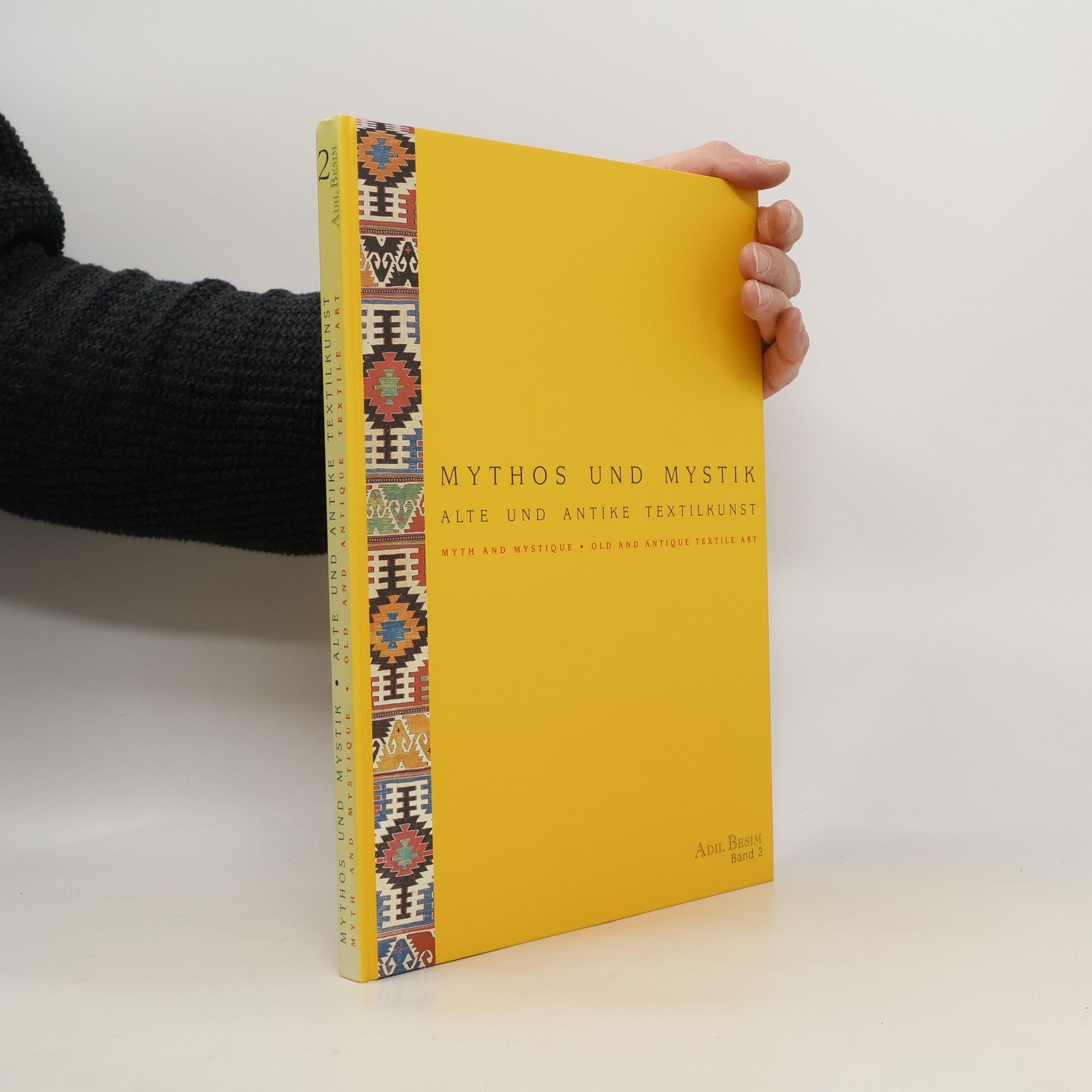 Mythos und Mystik. Myth and Mystique. Band 2