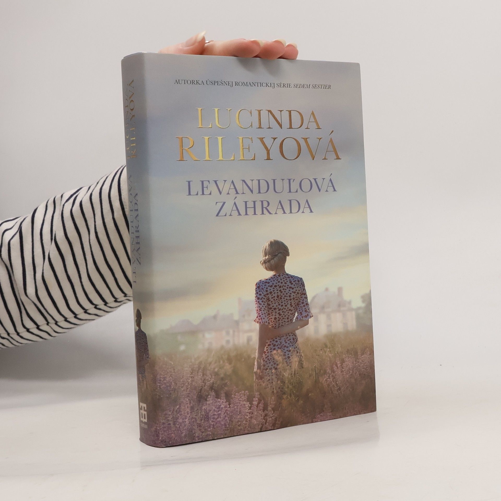 Lucinda Riley Levanduľová záhrada