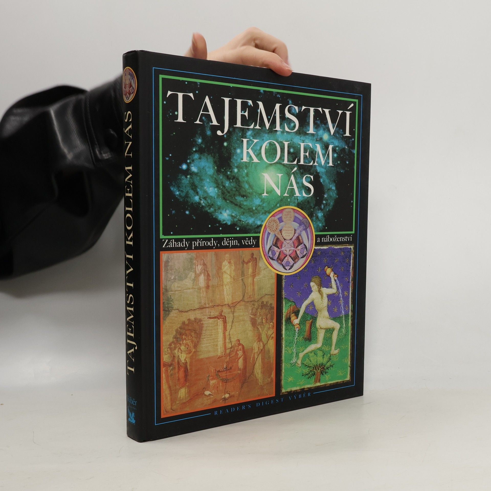 Autorenkollektiv Tajemství kolem nás