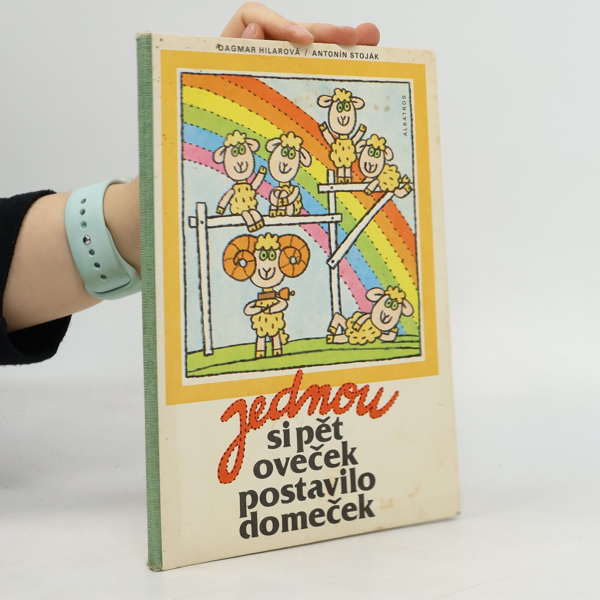 Dagmar Hilarová Jednou si pět oveček postavilo domeček