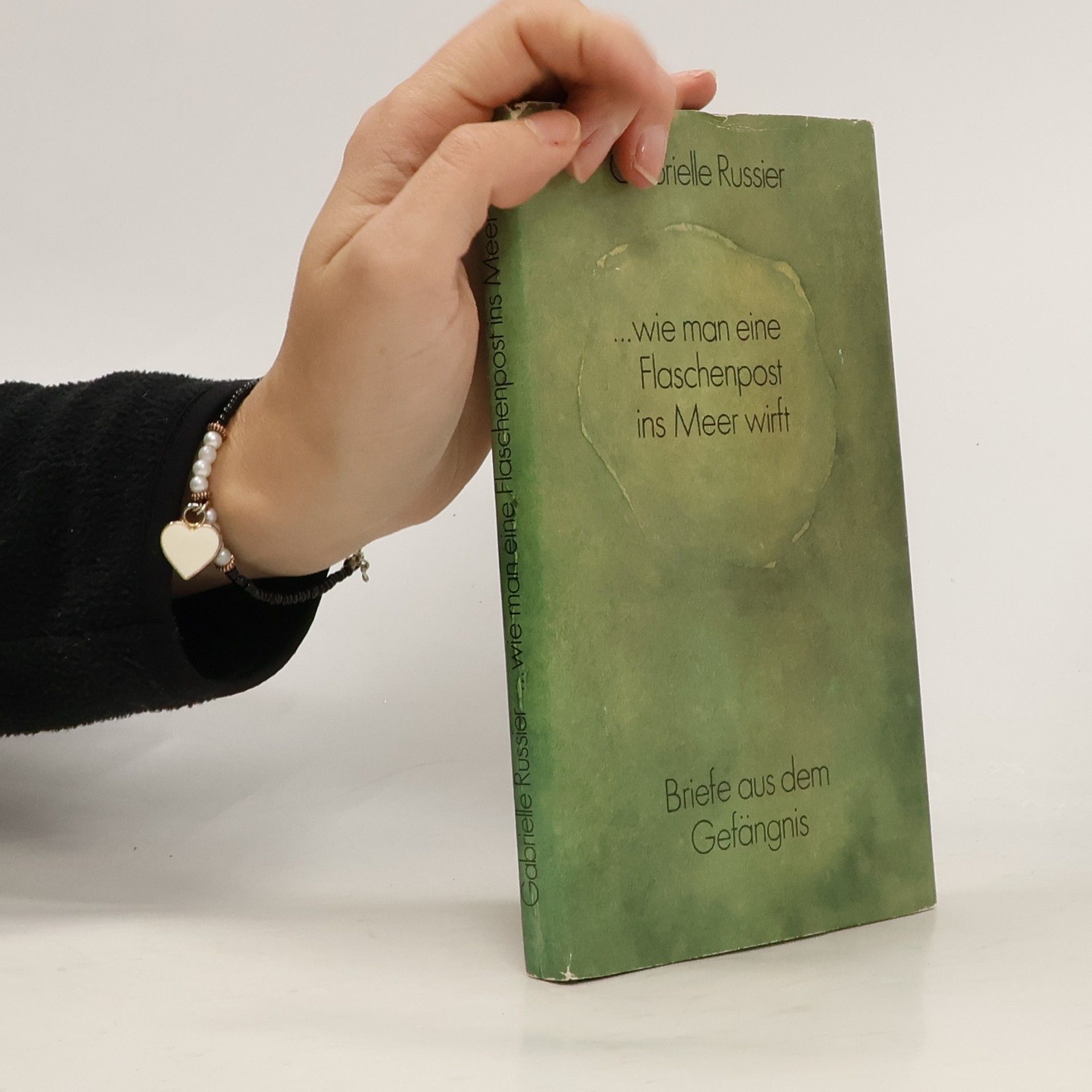 Gabrielle Russier ...wie man eine Flaschenpost ins Meer wirft