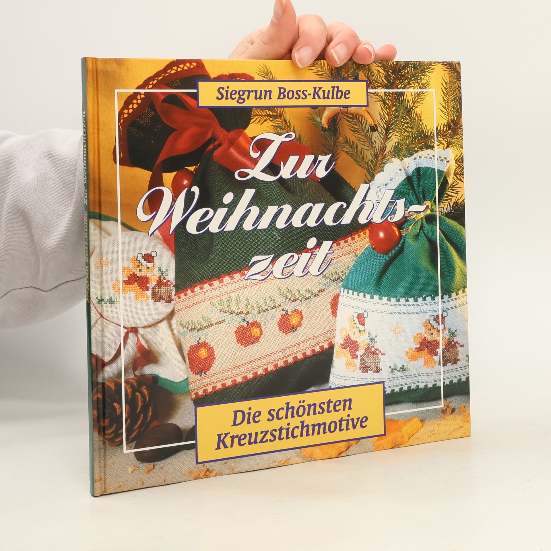 Autores varios Zur Weihnachtszeit Die Schönsten Kreuzstichmotive