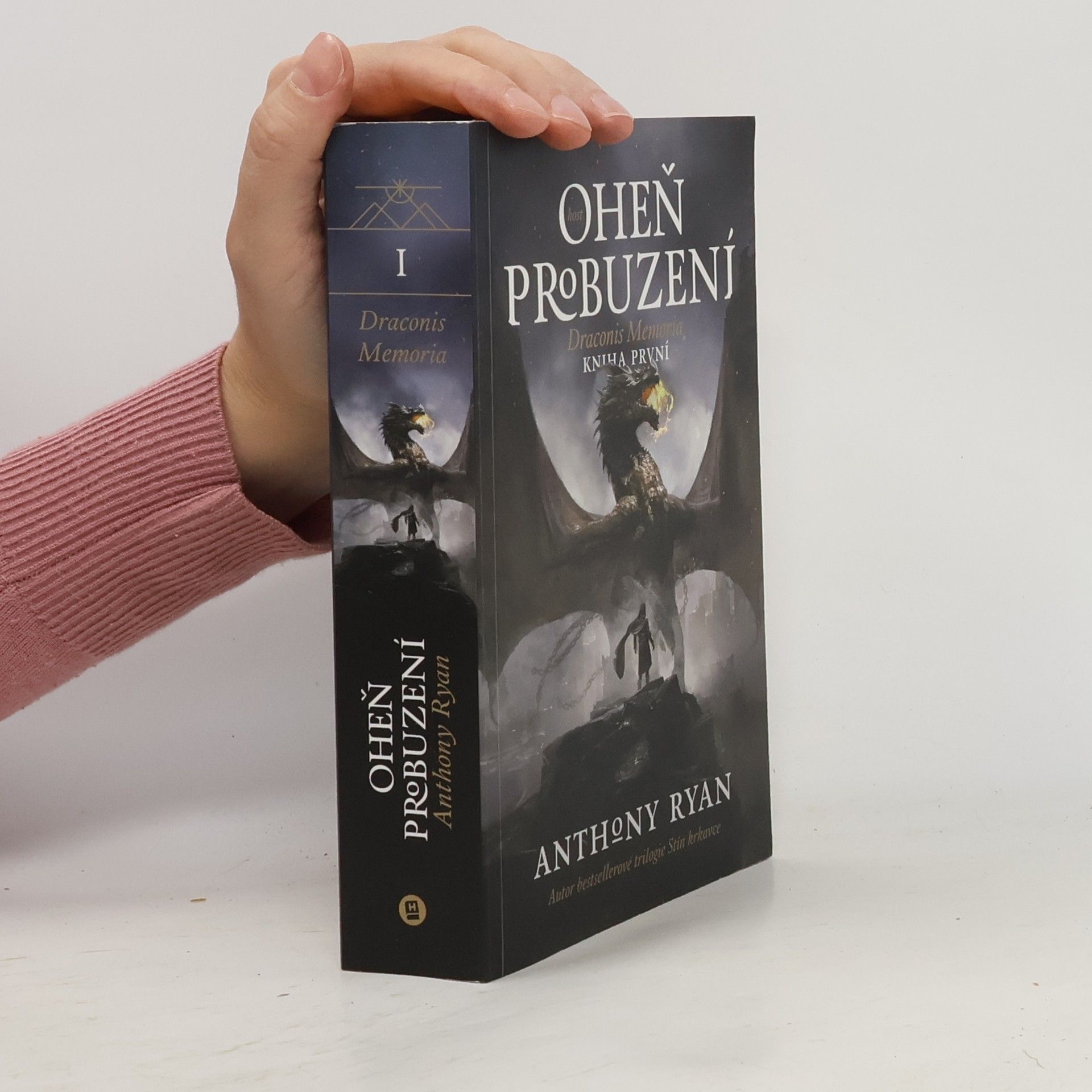 Anthony Ryan Oheň probuzení