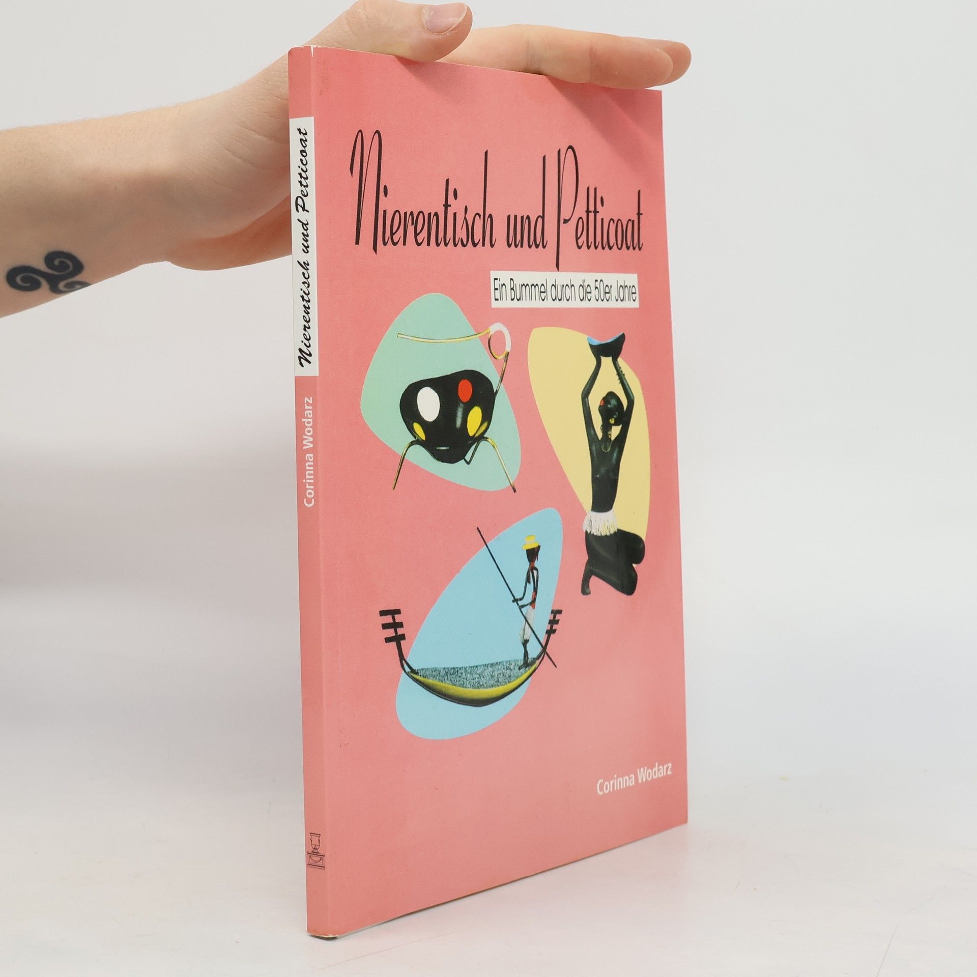 Corinna Wodarz Nierentisch und Petticoat