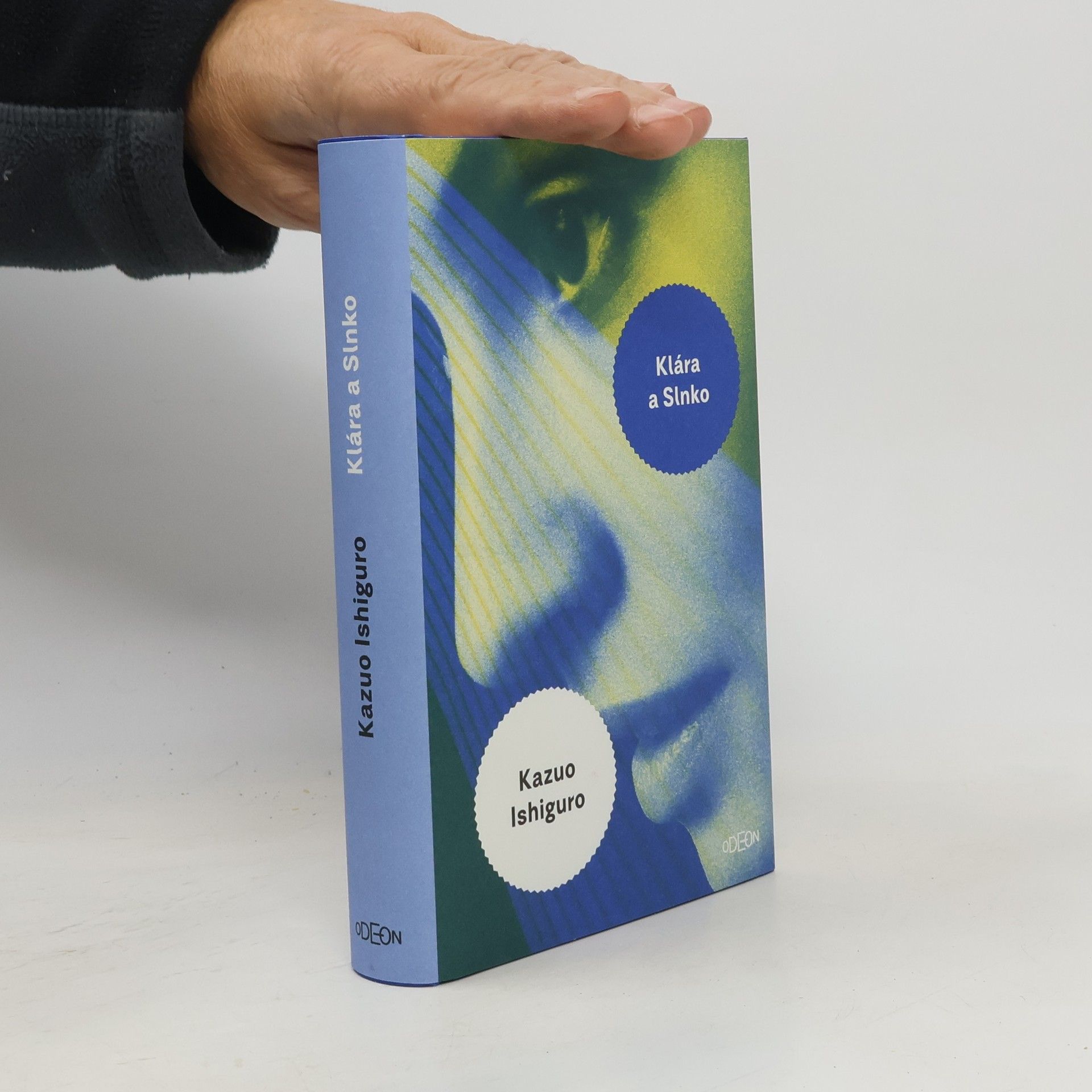 Kazuo Ishiguro Klára a Slnko