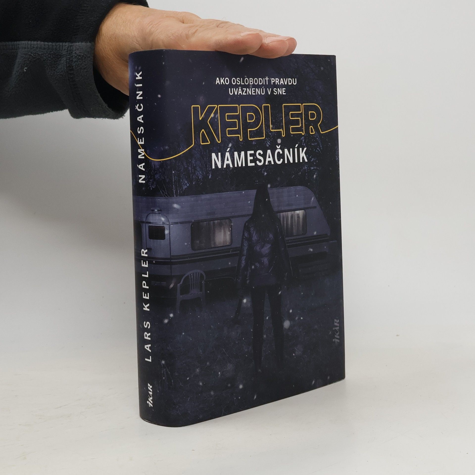 Lars Kepler Námesačník