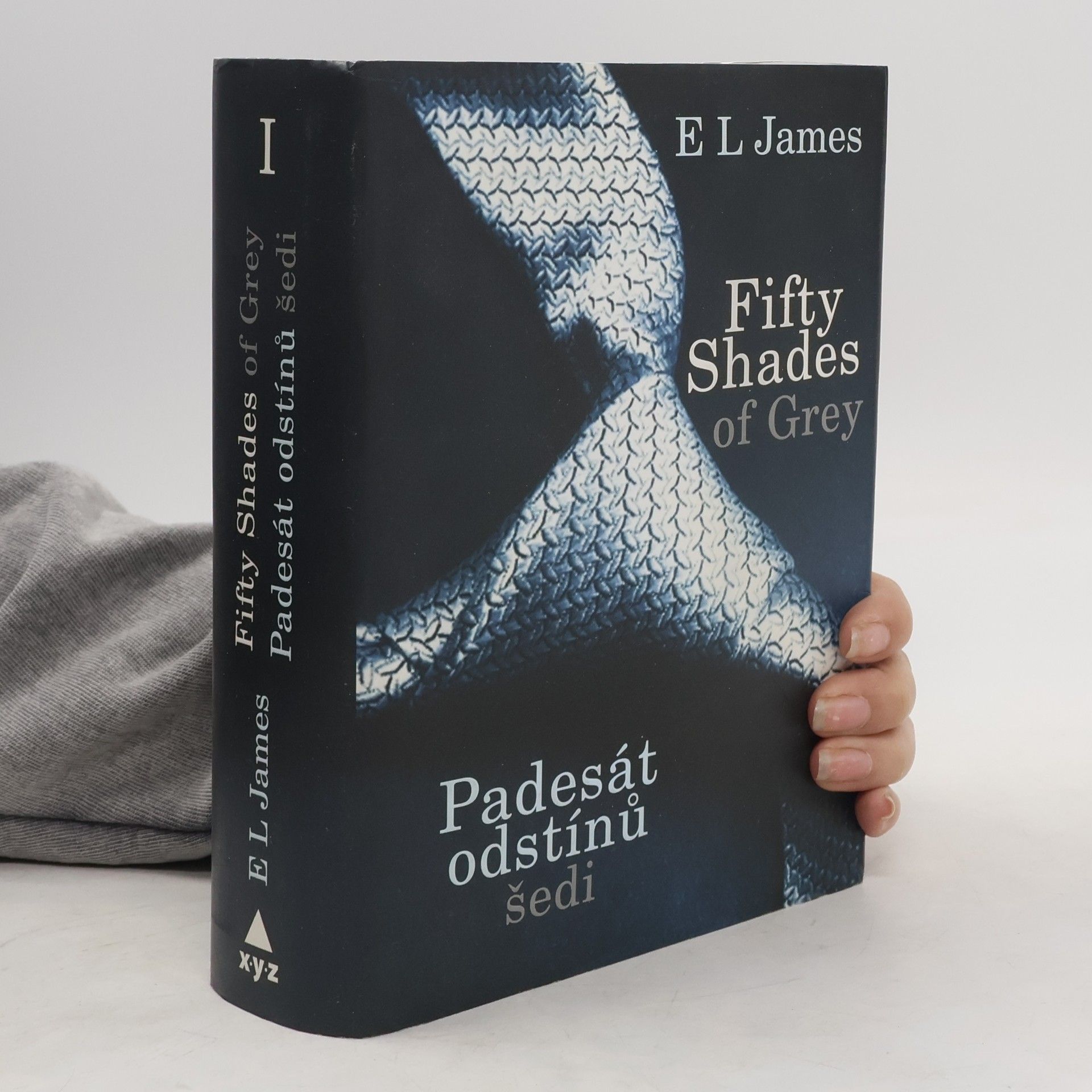 Padesát odstínů šedi