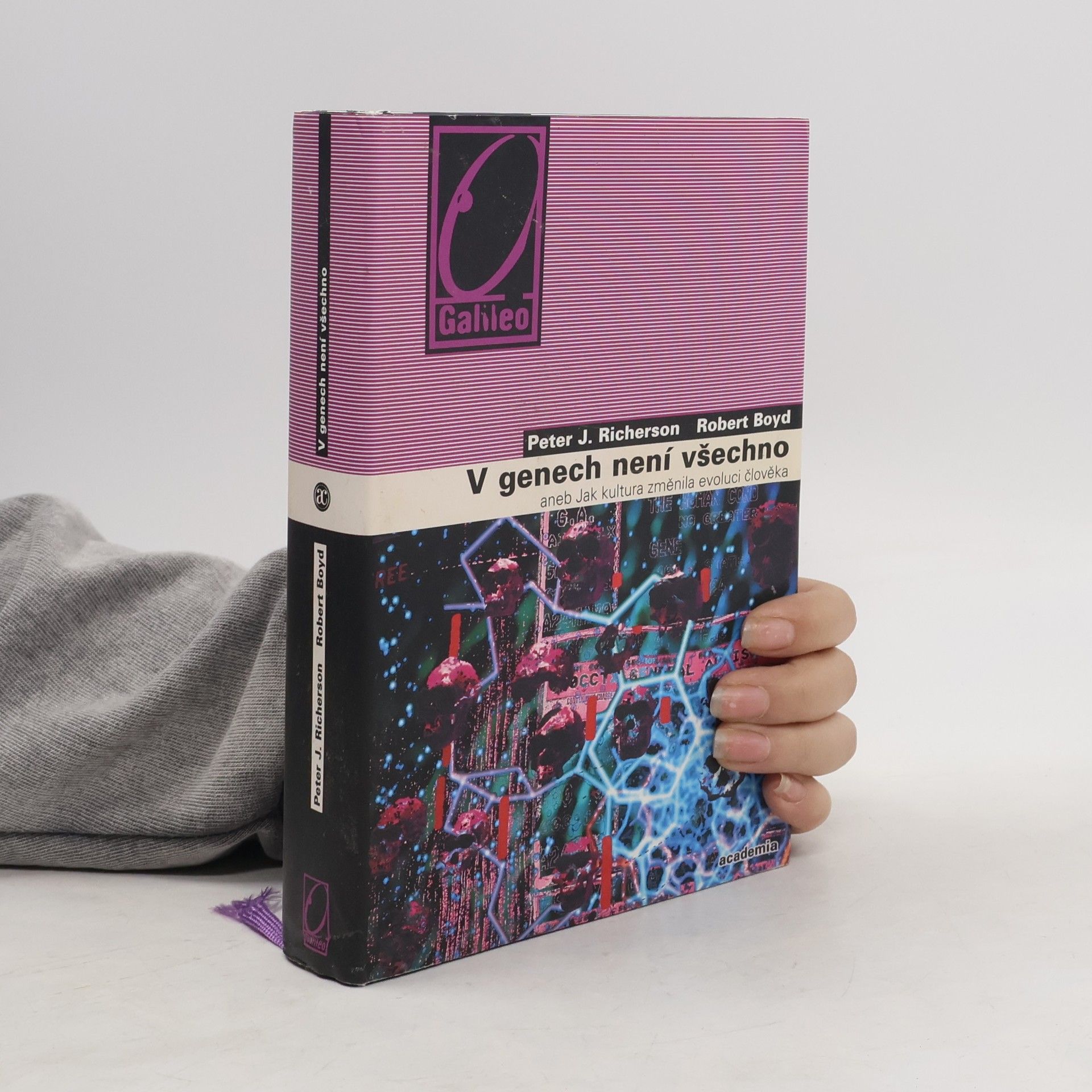 V genech není všechno